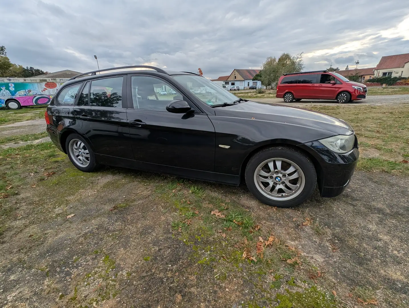 BMW 318 3er Touring 318i Touring Schwarz - 1