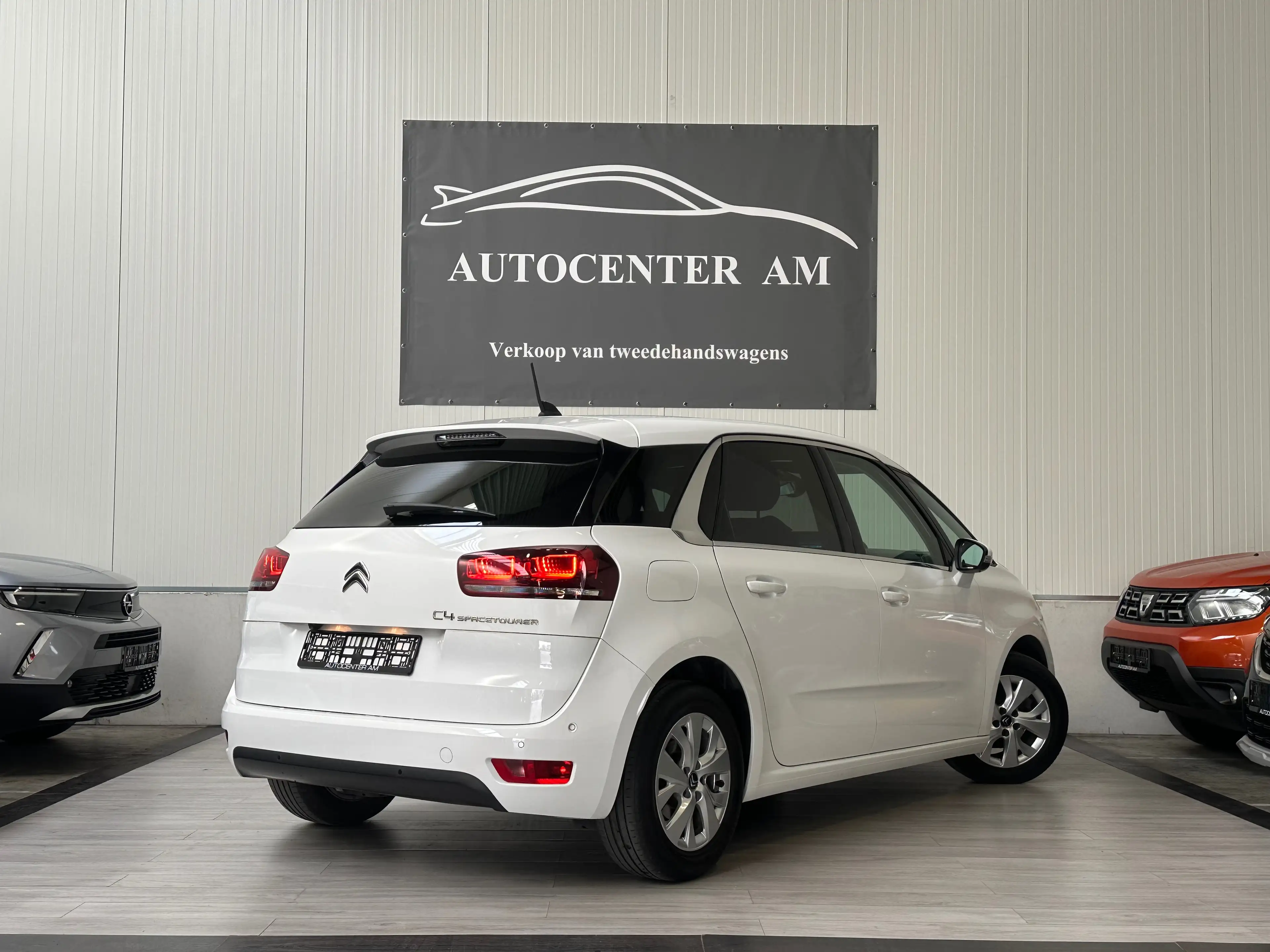 Citroen C4 SpaceTourer 1.5 BlueHDi GPS CarPlay** Cam** Cruise — photo 4