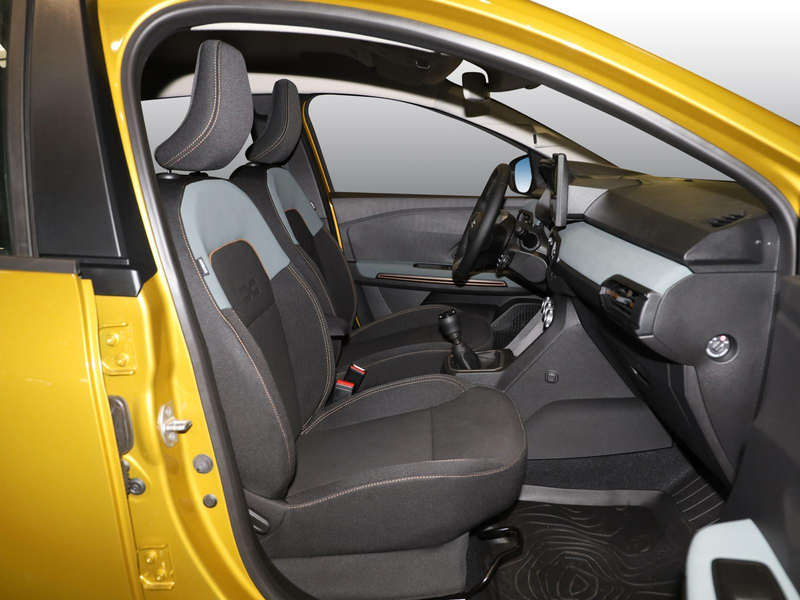 Dacia Sandero Stepway Extreme TCe 110 — photo 4