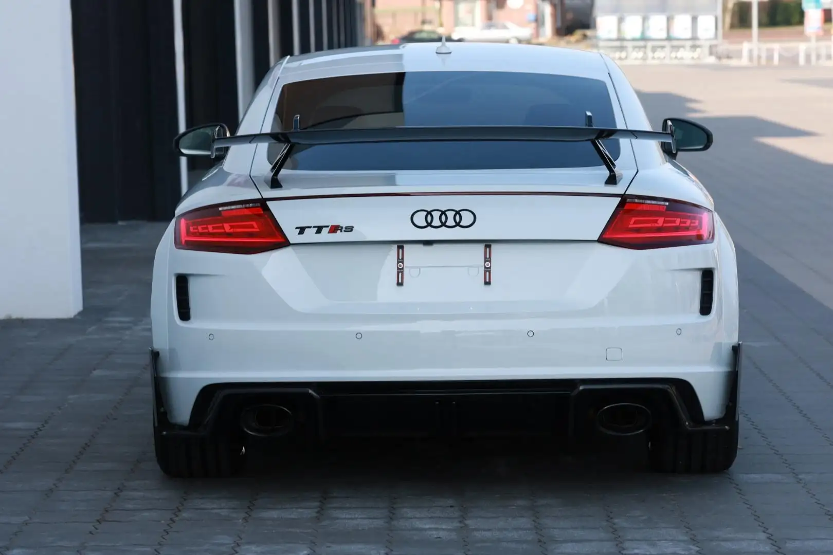 Audi TT RS Coupe quattro Matrix B&O RFK Performance Parts Weiß - 1