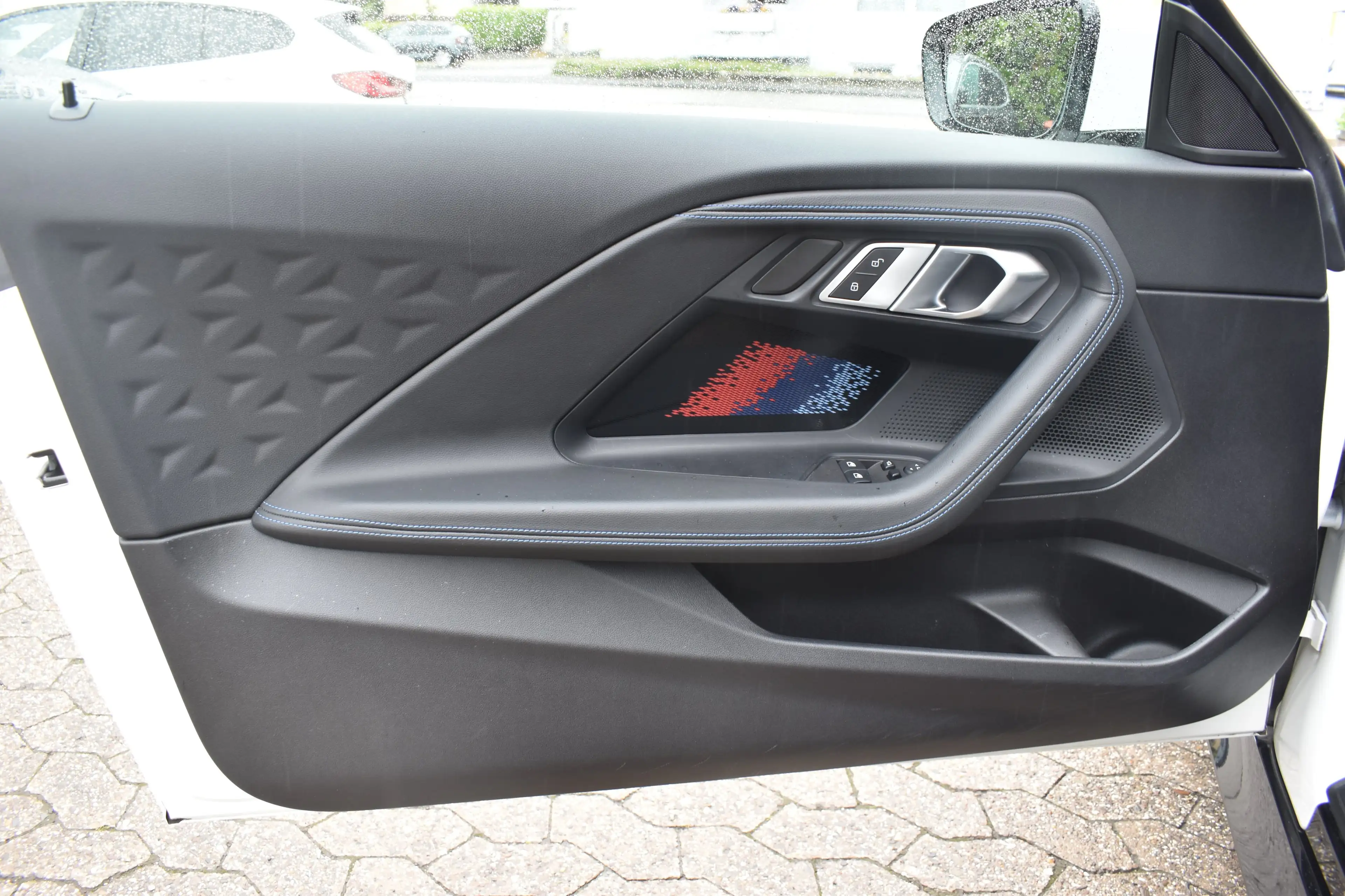 BMW 230 i Coupé — photo 11