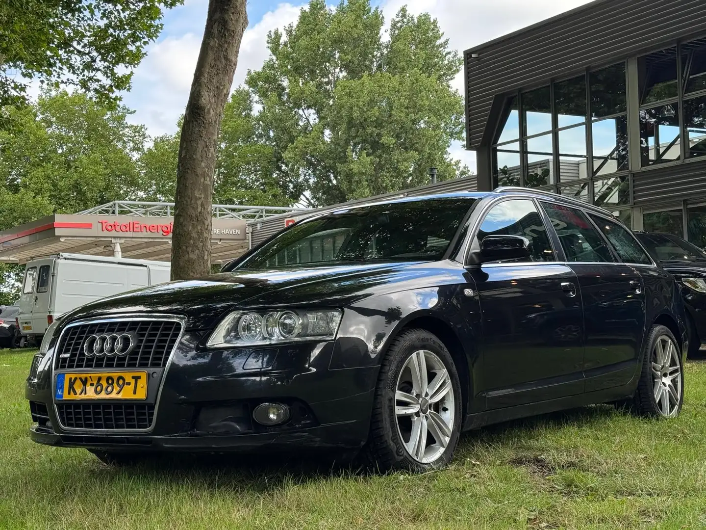 Audi A6 Avant 3.0 TDI quattro S-Line Zwart - 1