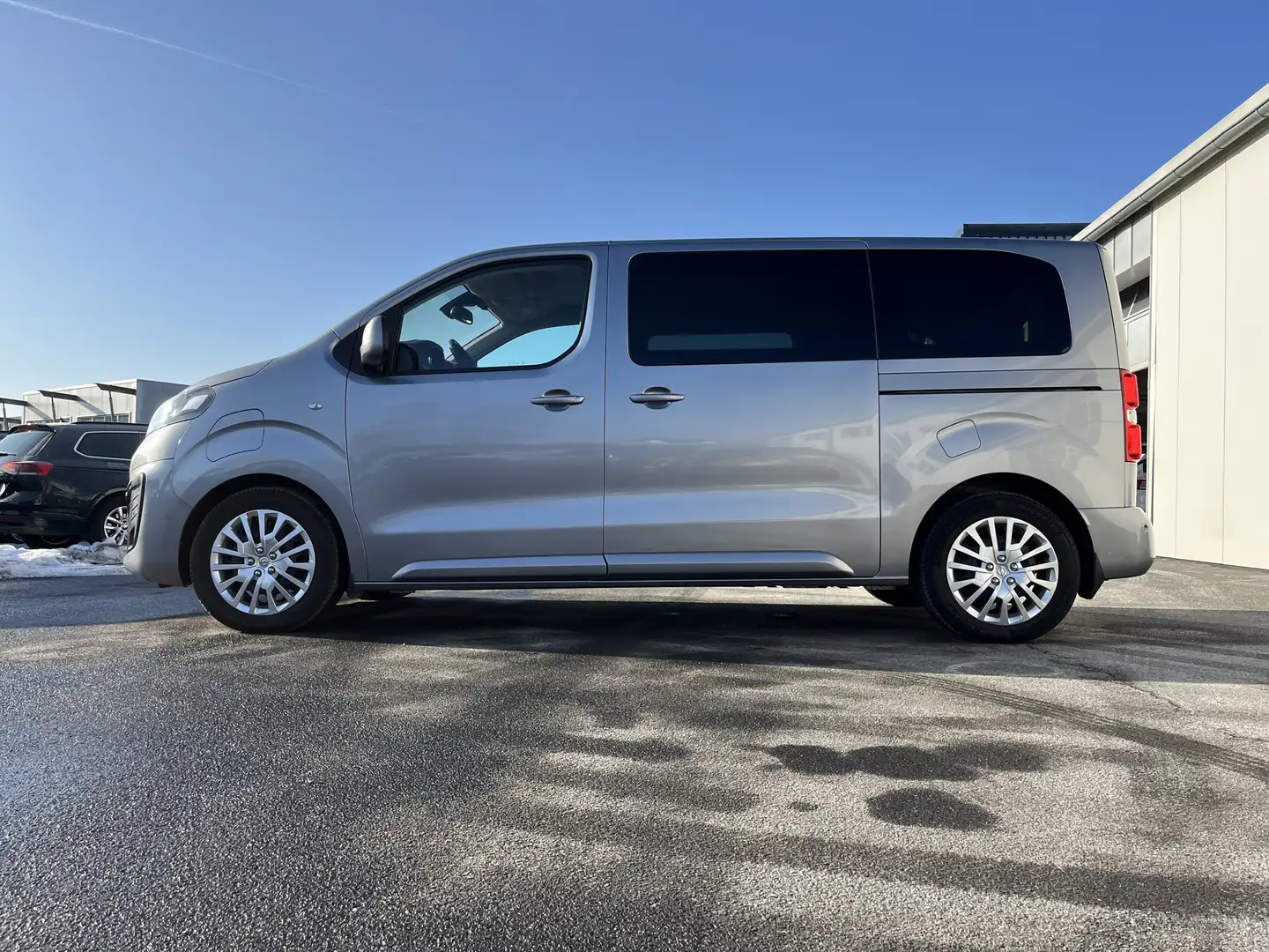 Opel Zafira e- Life Edition M 141€ m. 20% Anzahlung 75kWh CC Grau - 2