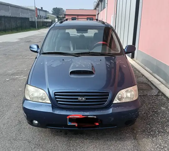 Kia Carnival