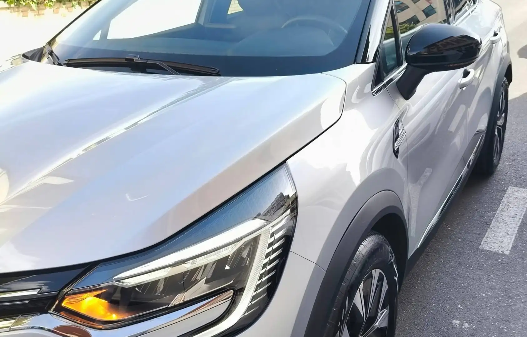 Renault Captur Evolution ETech full hybr 105kW 145CV Plateado - 1