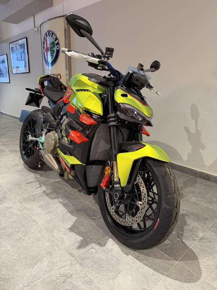 Ducati Streetfighter Lamborghini