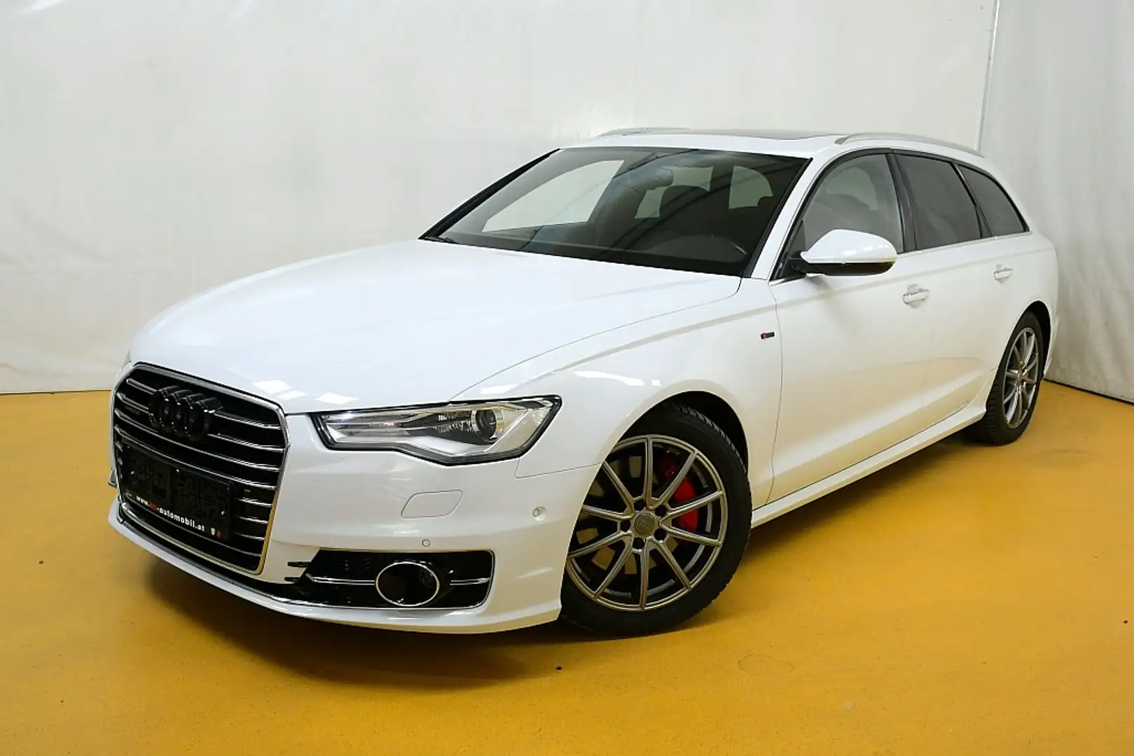 Audi A6 Avant 3,0 TDI clean Diesel Quattro S-tronic White - 1