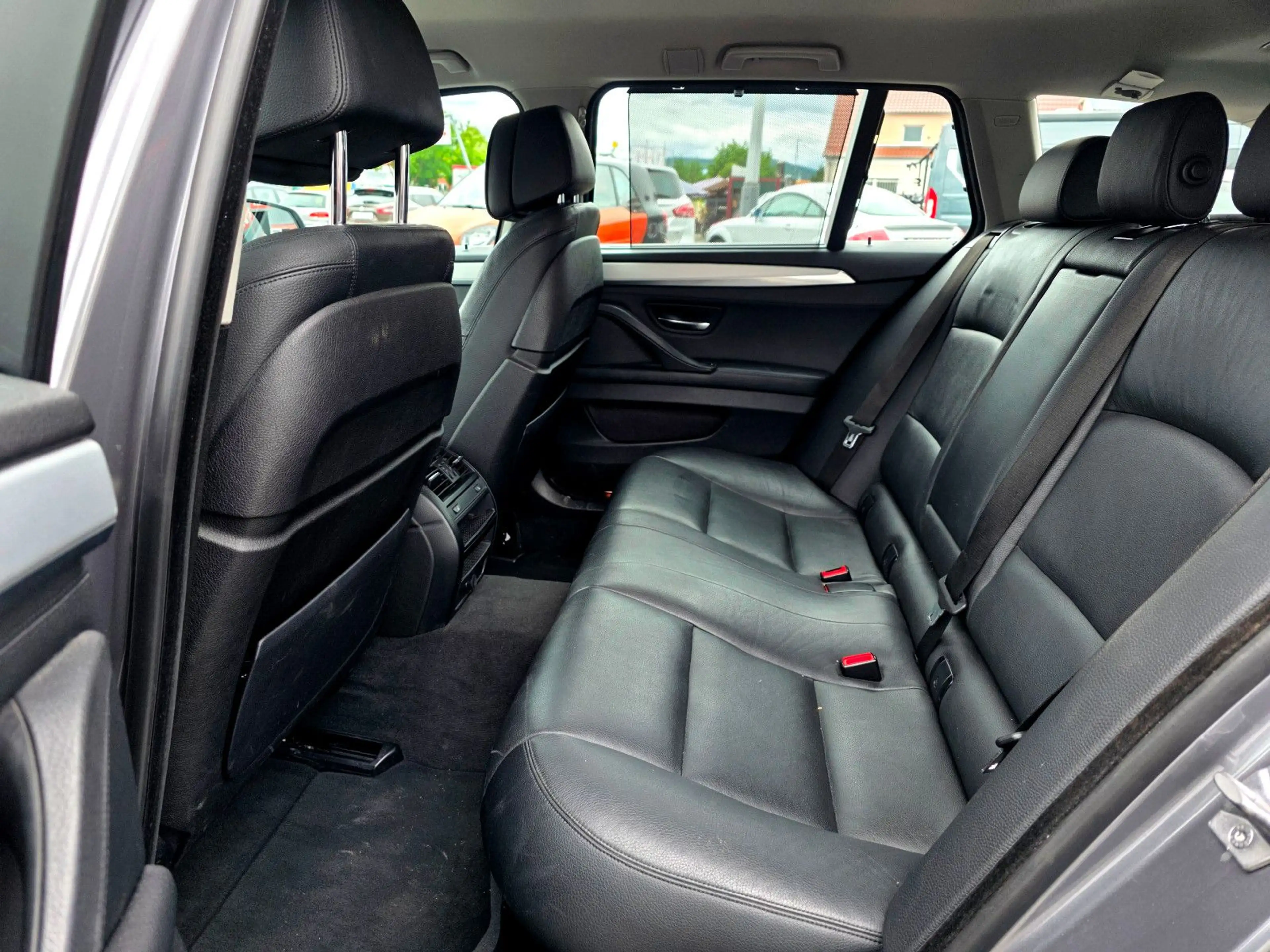 BMW 525 d xDrive 2.Hand/LED/Navi/4x Shz/Leder/4x4 — photo 12