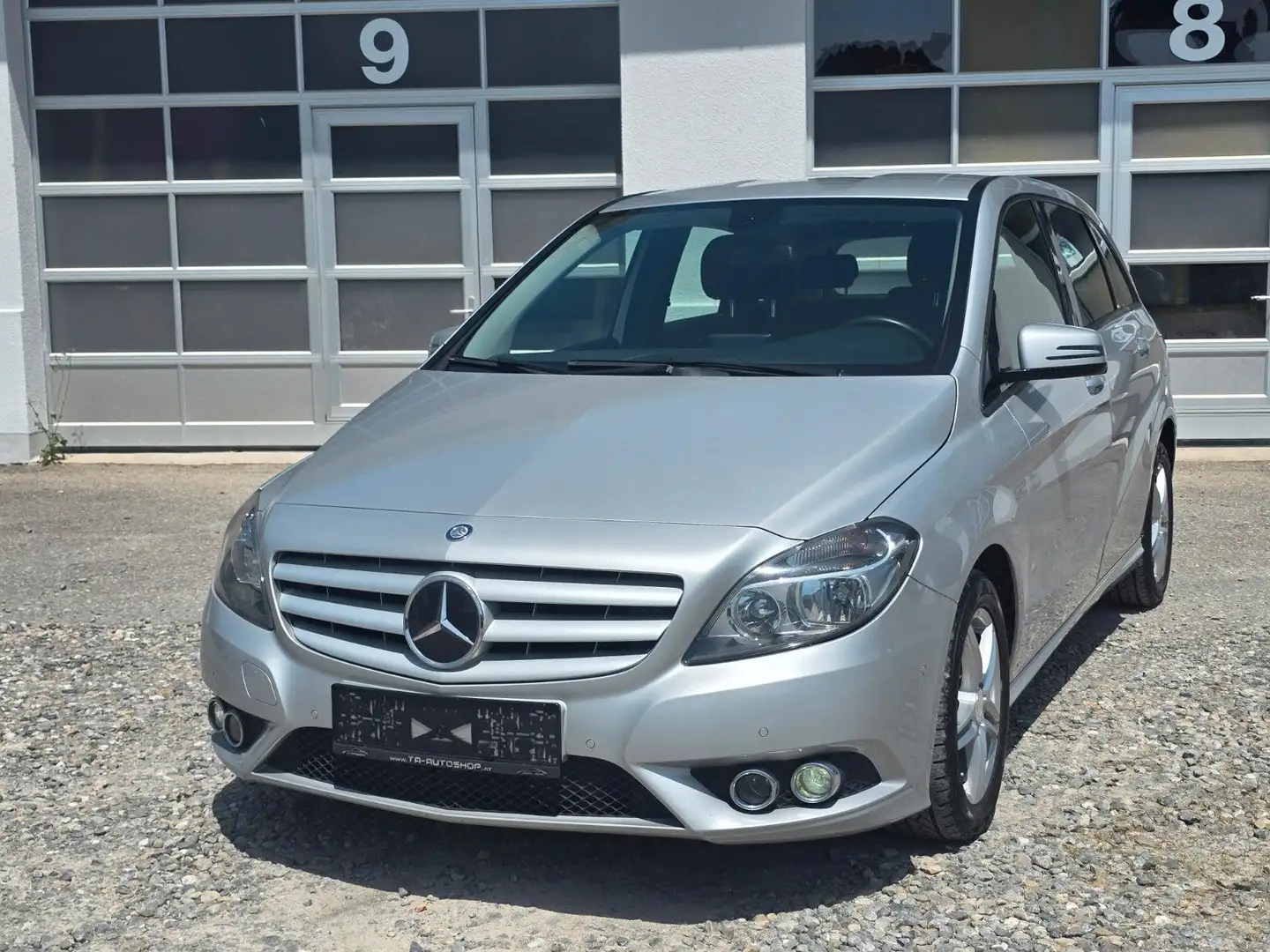 Mercedes-Benz B 180 CDI *SHZ*KLIMA*PDC Silber - 1
