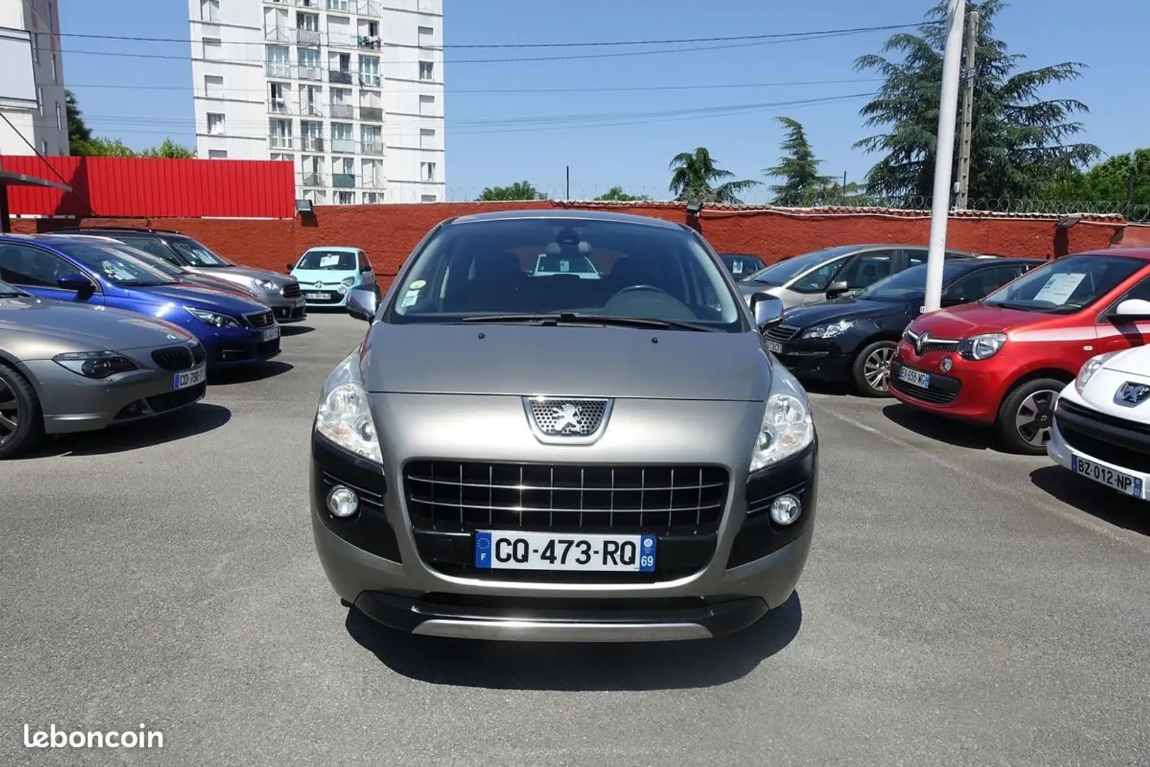 Peugeot 3008 1.6 HDI115 FAP STYLE II Gris - 1