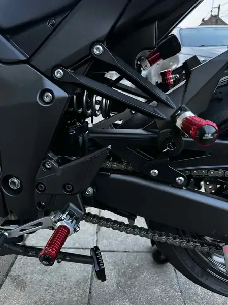 Kawasaki Z 1000 - foto 8