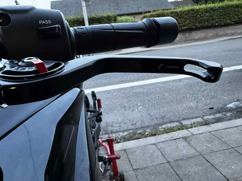 Kawasaki Z 1000 - foto 7