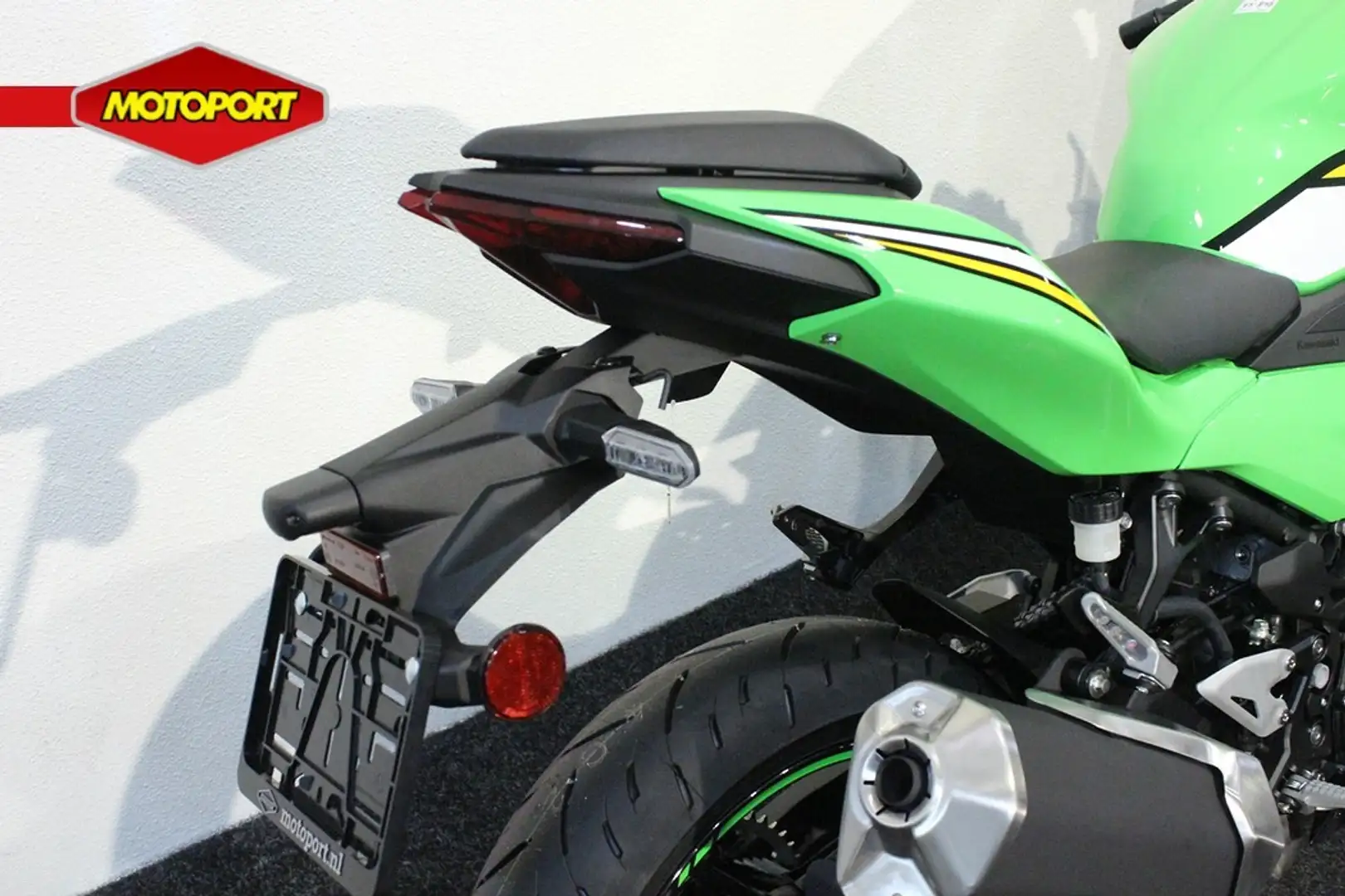 Kawasaki Ninja 500 SE Verde - 2