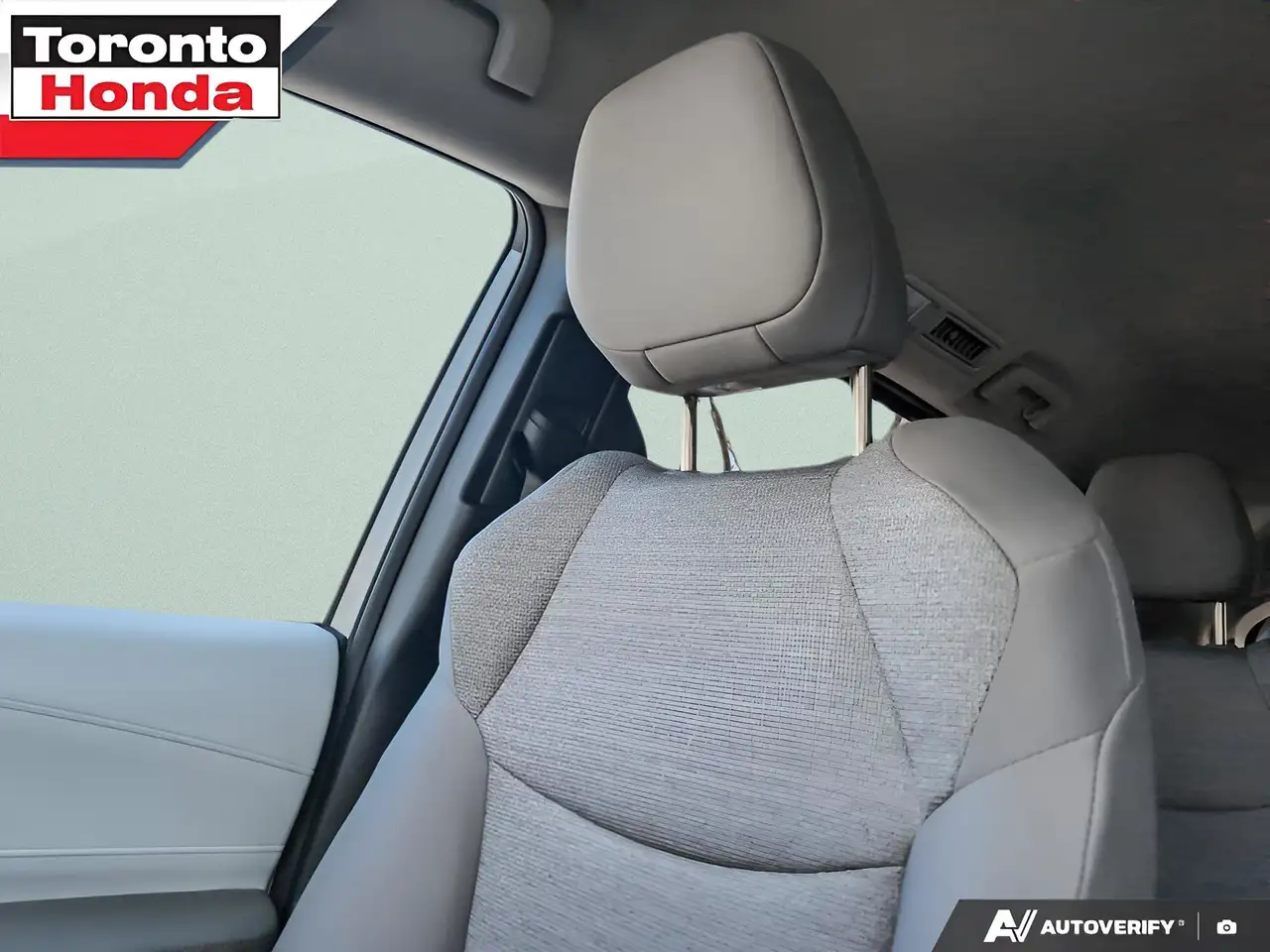 Toyota Sienna снимка Toyota Sienna