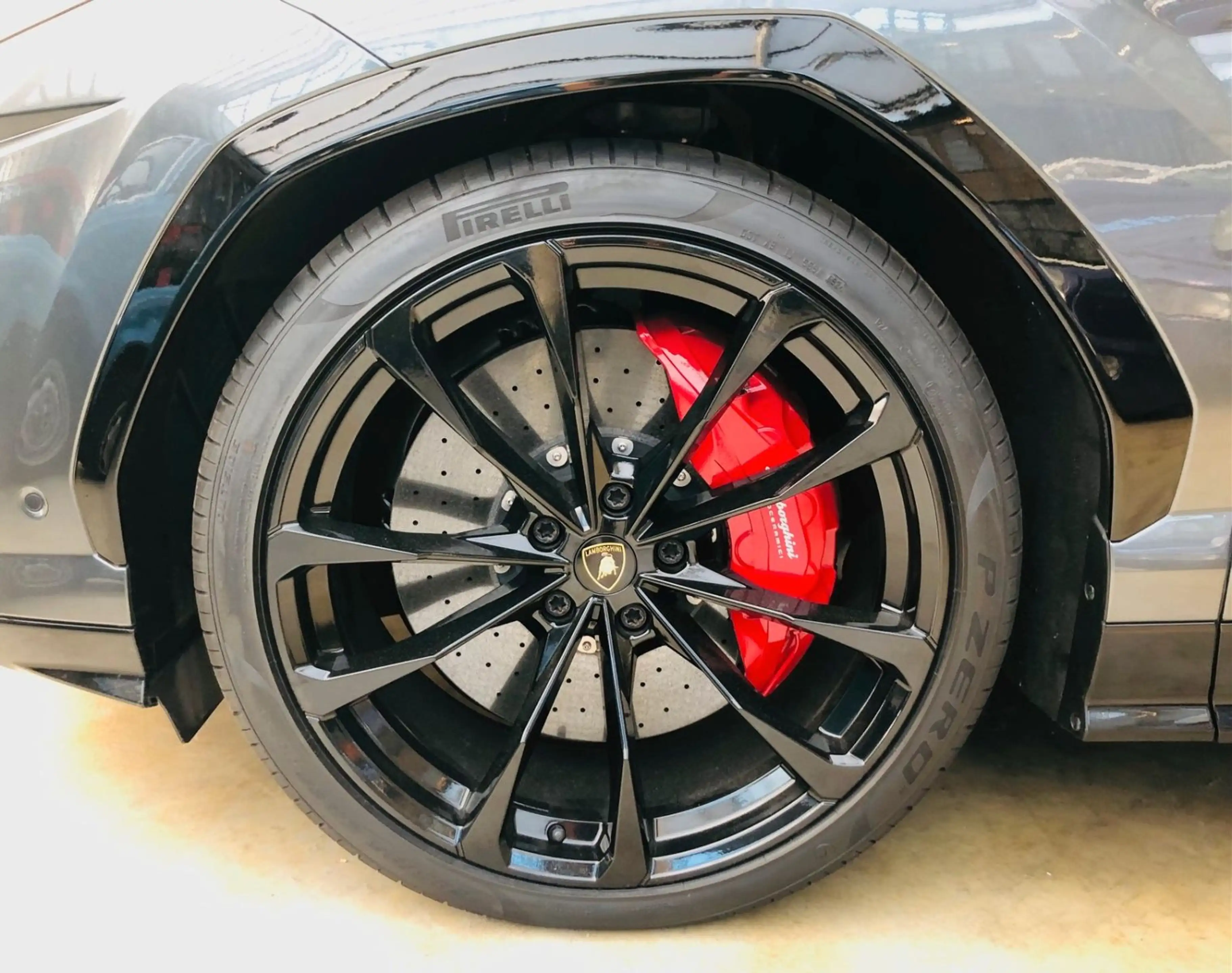 Lamborghini Urus 1.Hand orig. 11tkm Scheckheft — photo 12