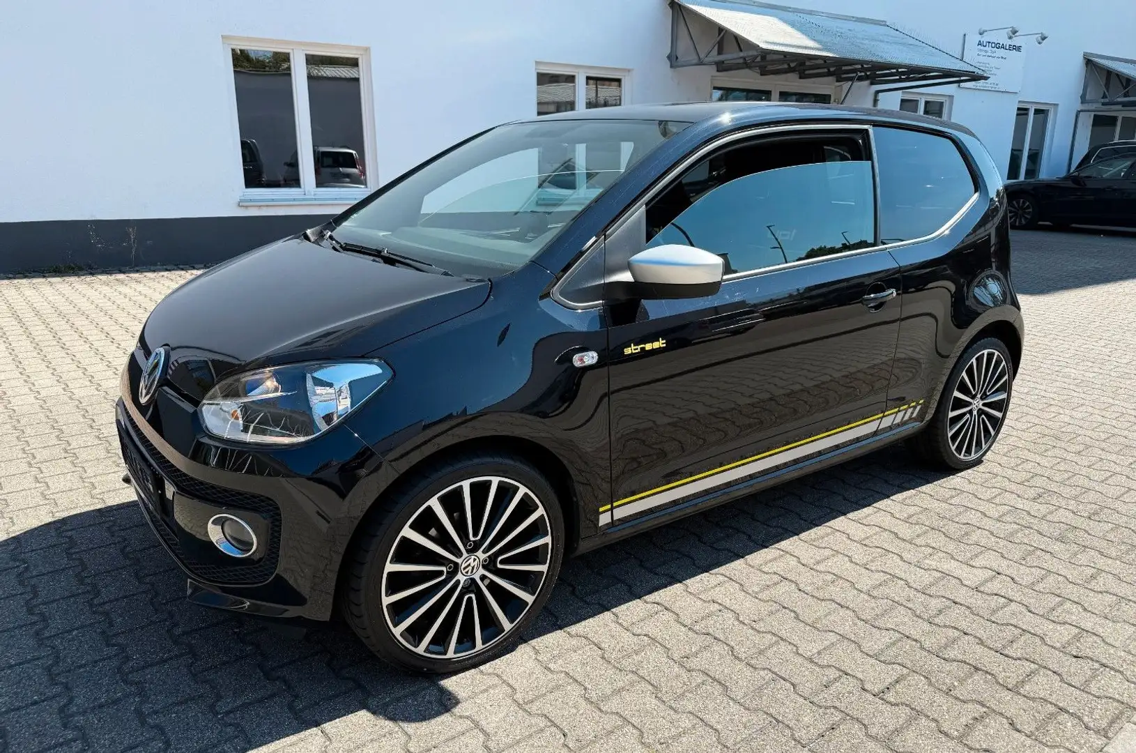 Volkswagen up! street up! Noir - 1
