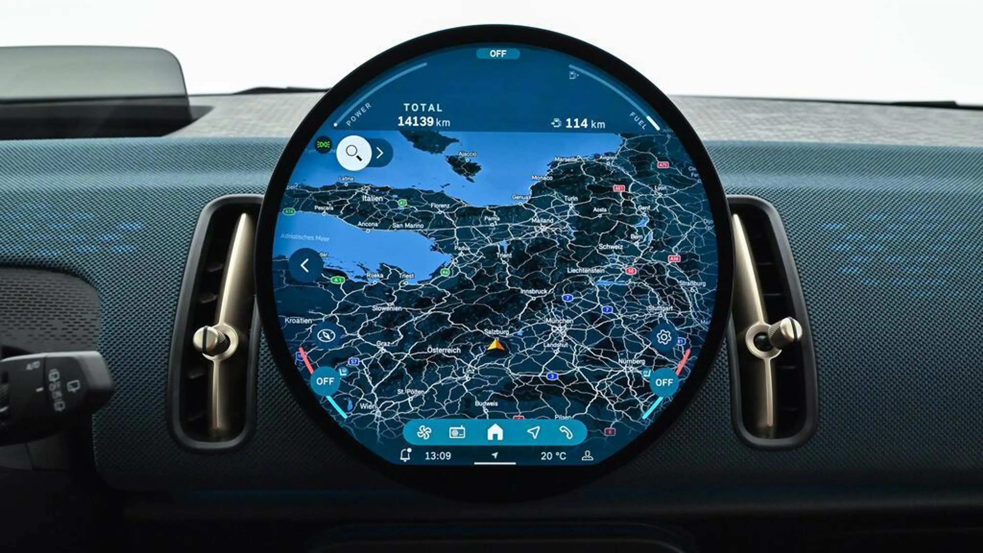 MINI Countryman S All4 Favoured Trim — photo 8