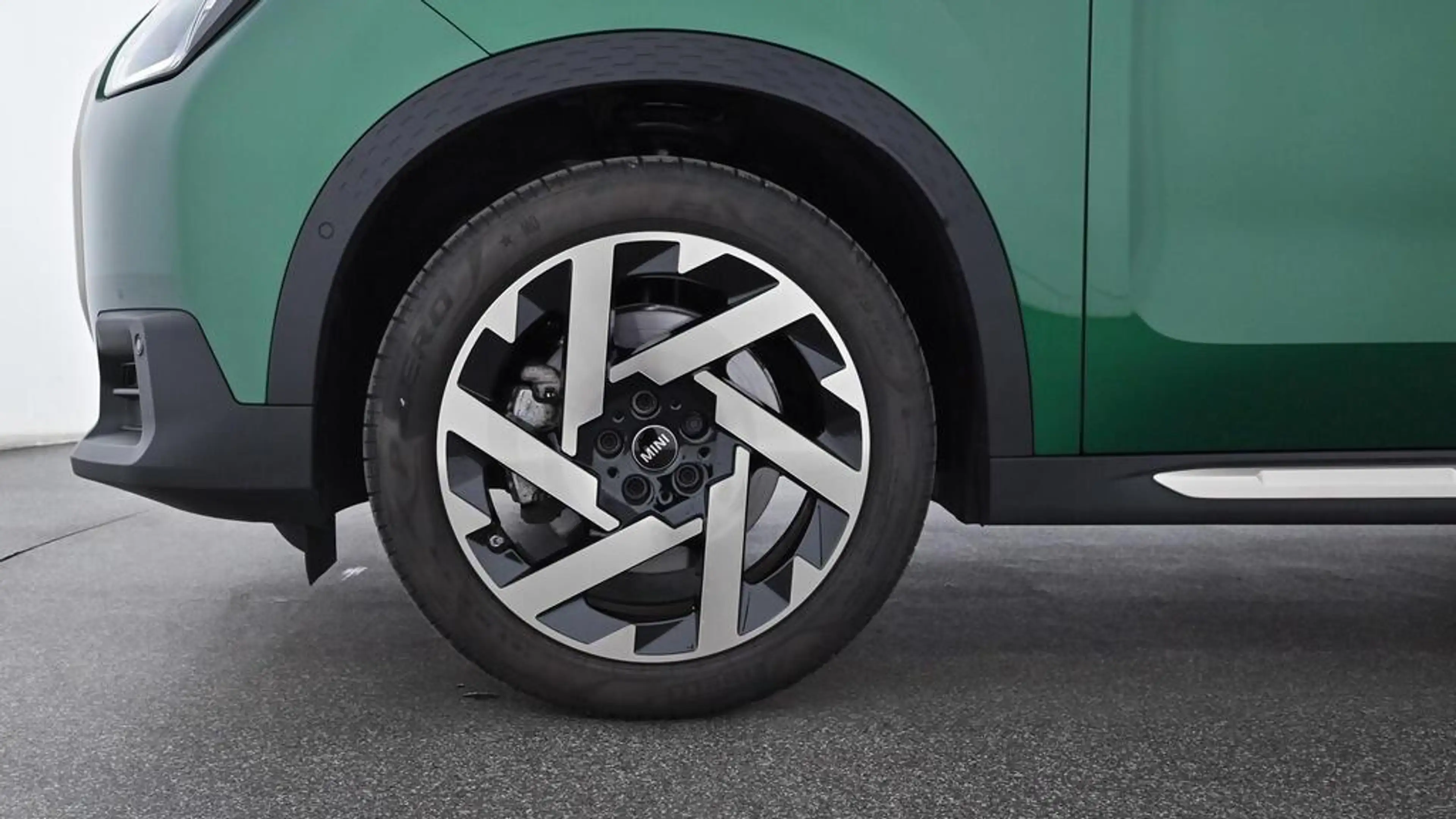 MINI Countryman S All4 Favoured Trim — photo 11