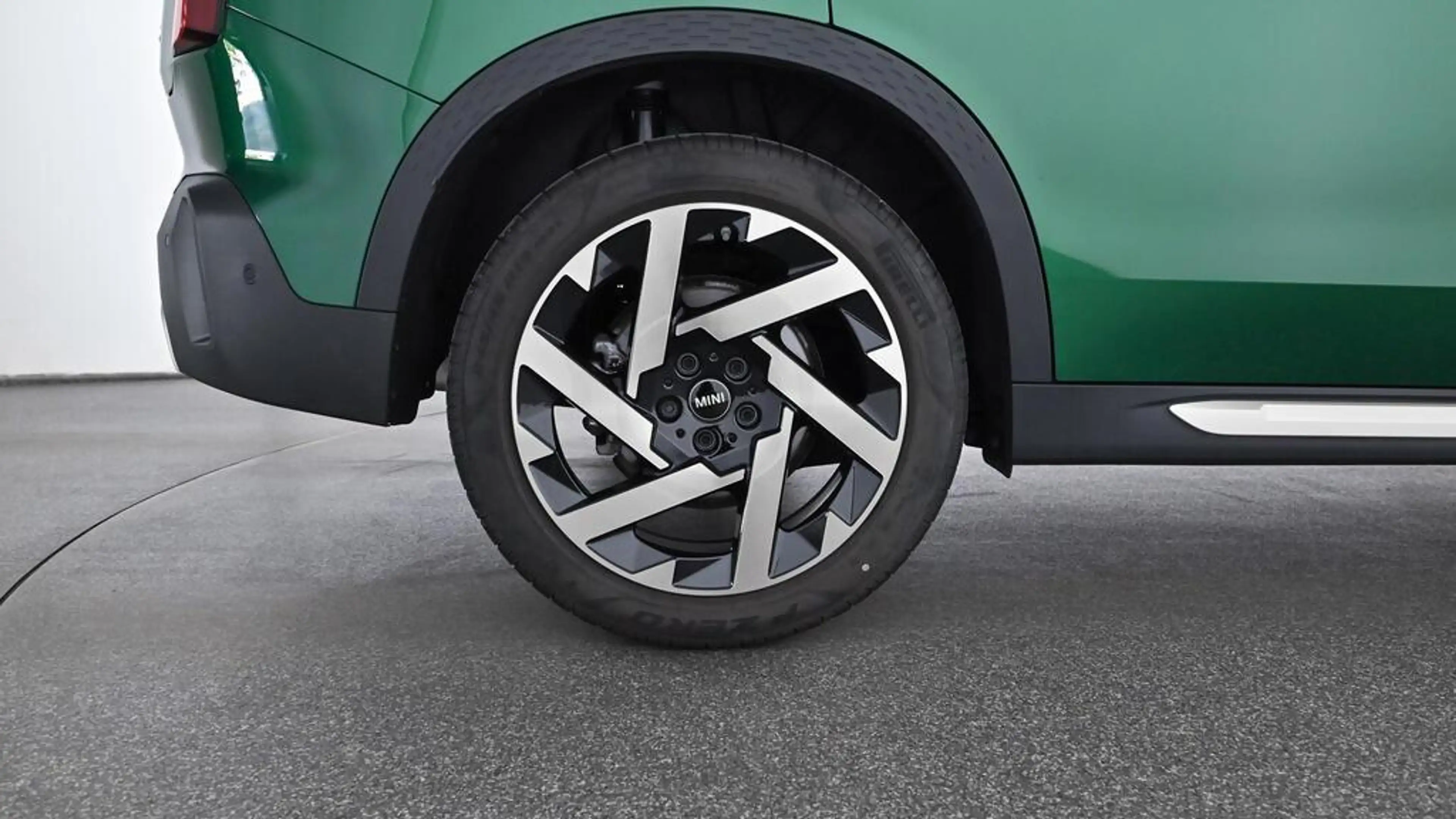 MINI Countryman S All4 Favoured Trim — photo 10