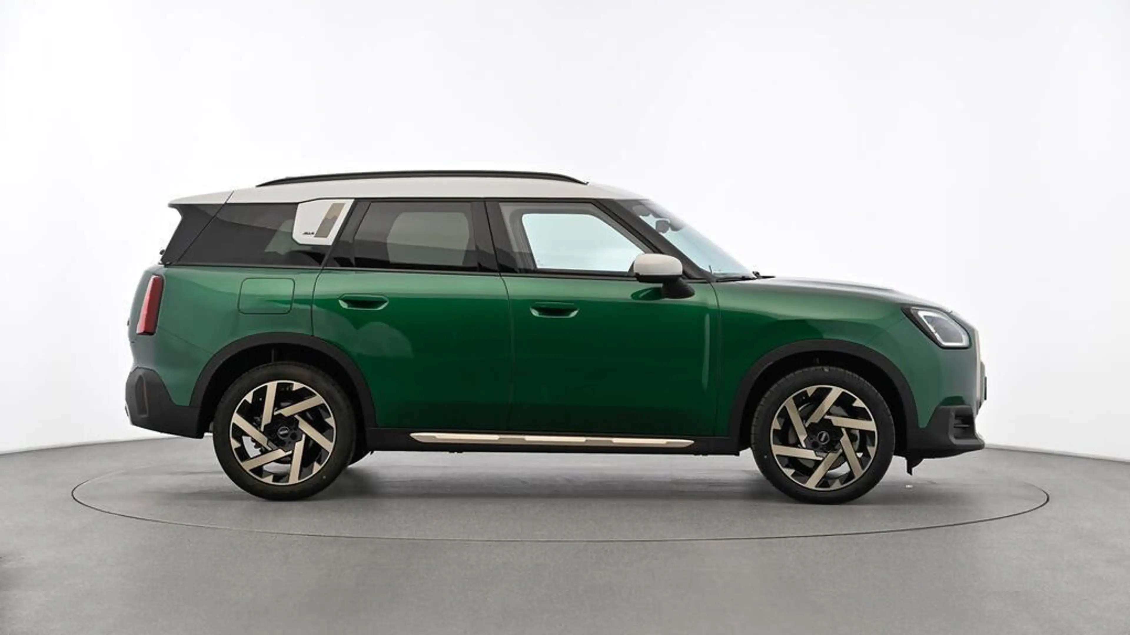 MINI Countryman S All4 Favoured Trim — photo 3