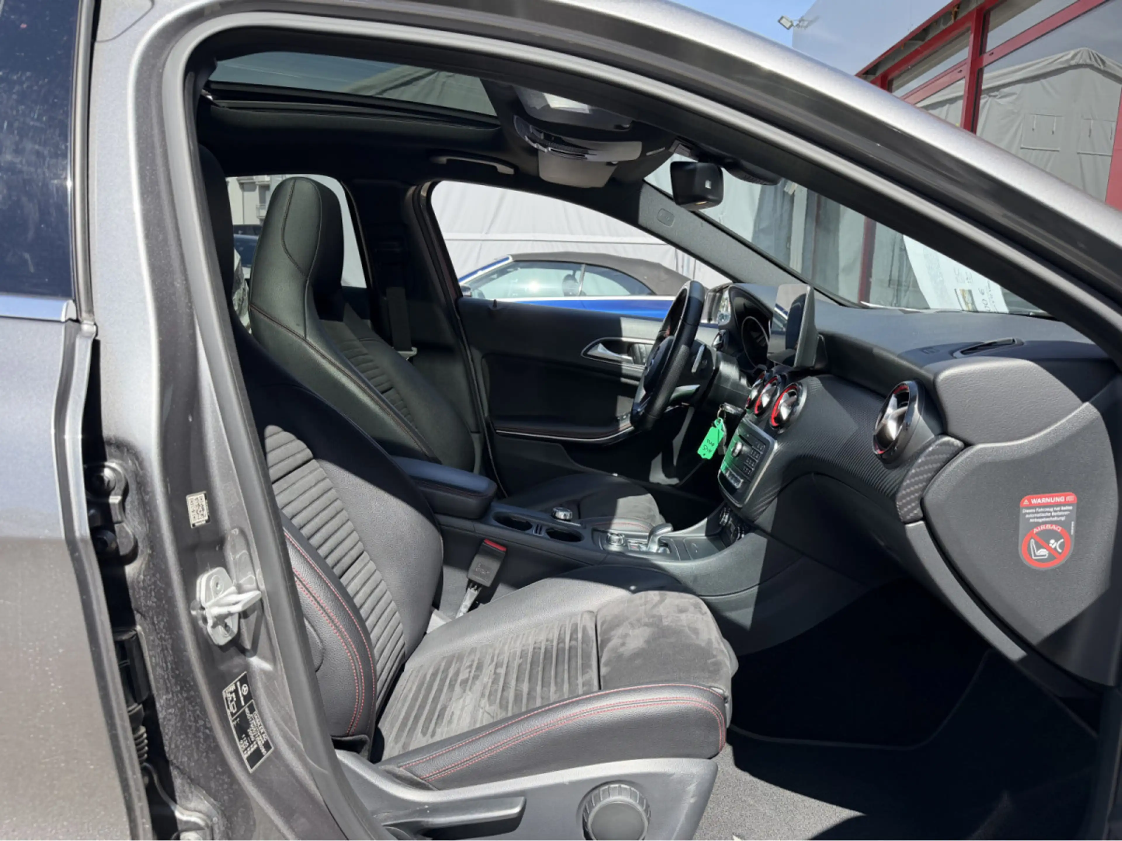 Mercedes-Benz A 45 AMG TURBO 4MATIC FACELIFT PANO CUIR NAVI — photo 5