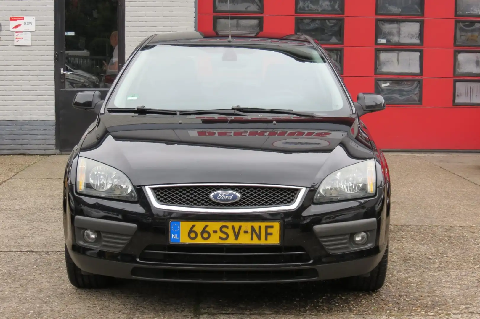 Ford Focus 2.0-16V Rally Edition ,5 DEURS , Nwe APK , 18 INCH Zwart - 2