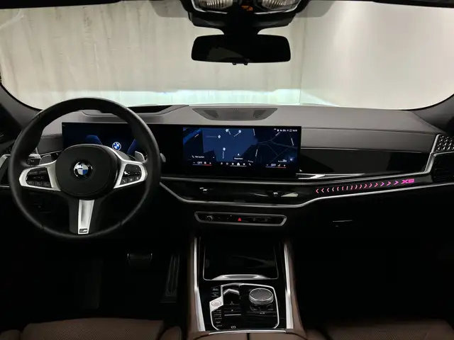 BMW X6 view 5
