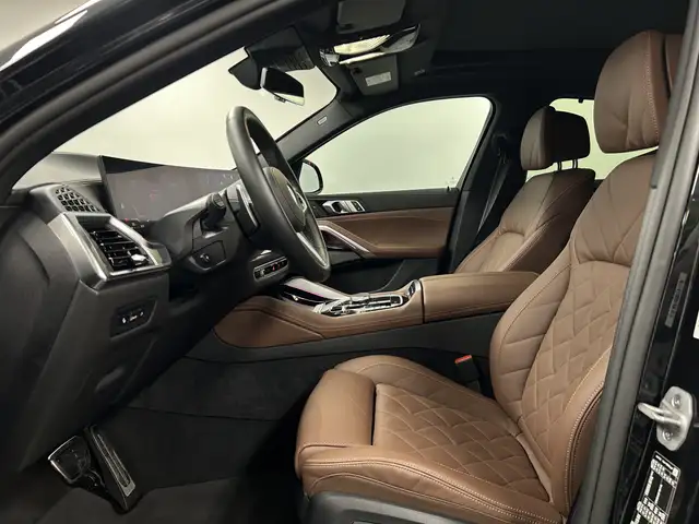 BMW X6 view 4