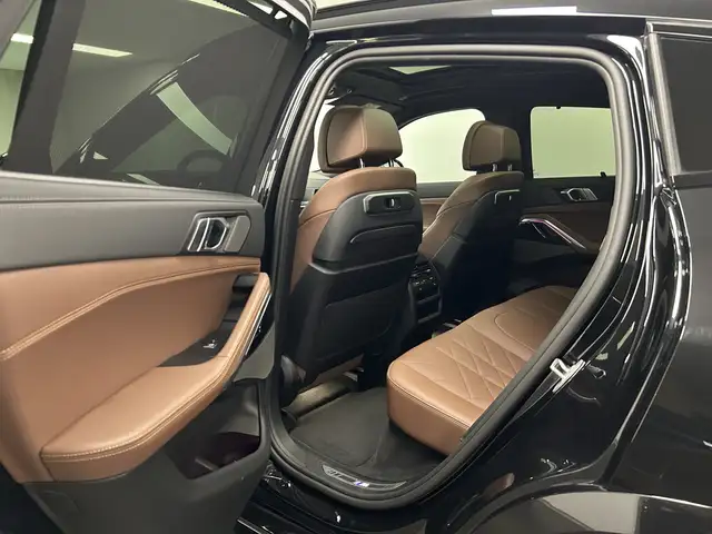 BMW X6 view 14