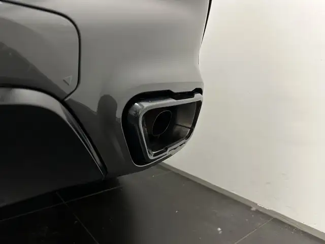 BMW X6 view 13