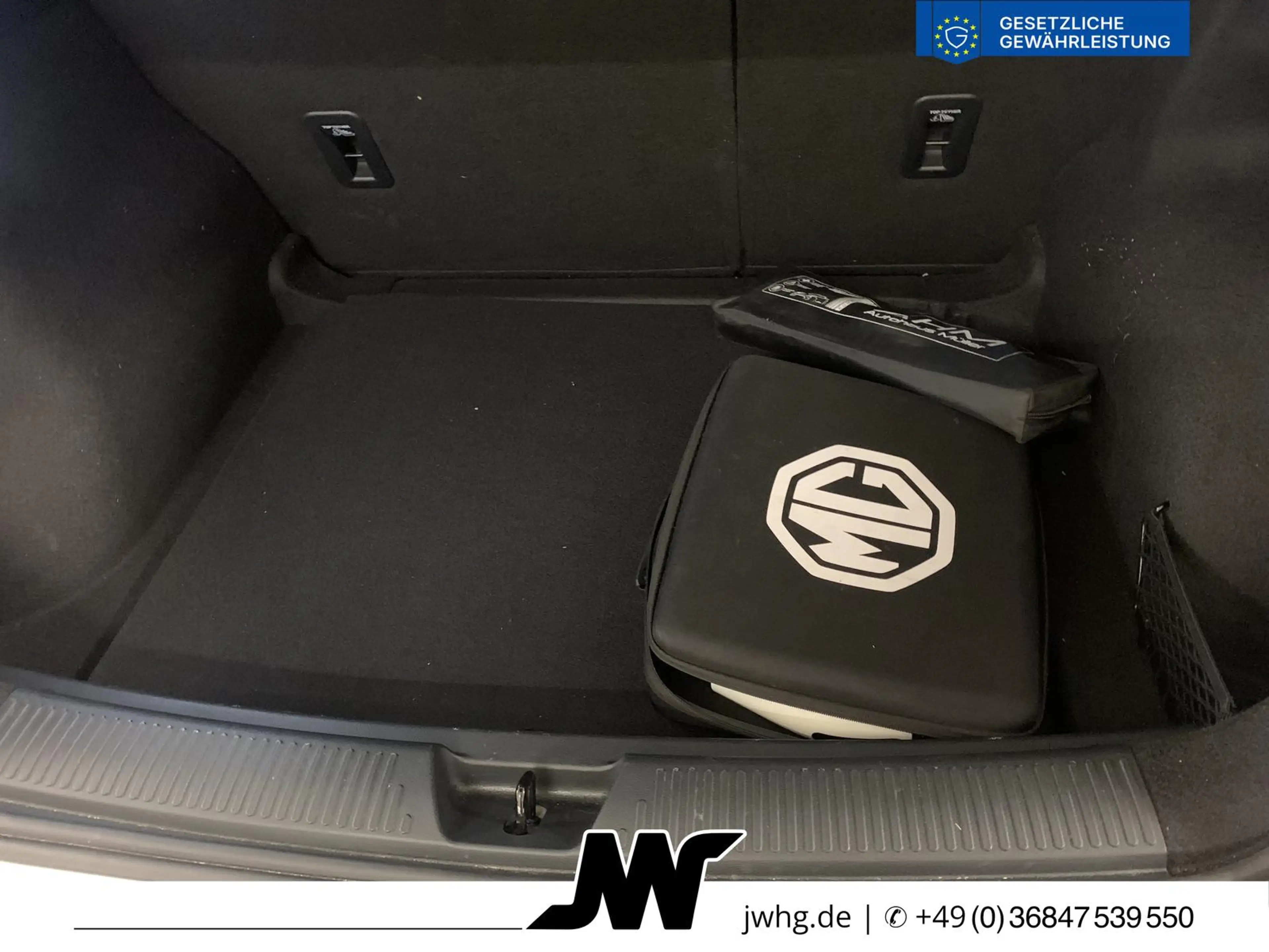 MG MG4 Standard ACC DigTacho SpurhalteAss Carplay — photo 11