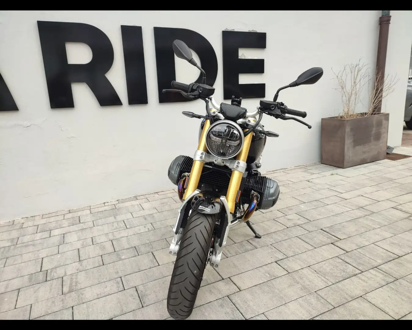 BMW R nineT Nero - 2