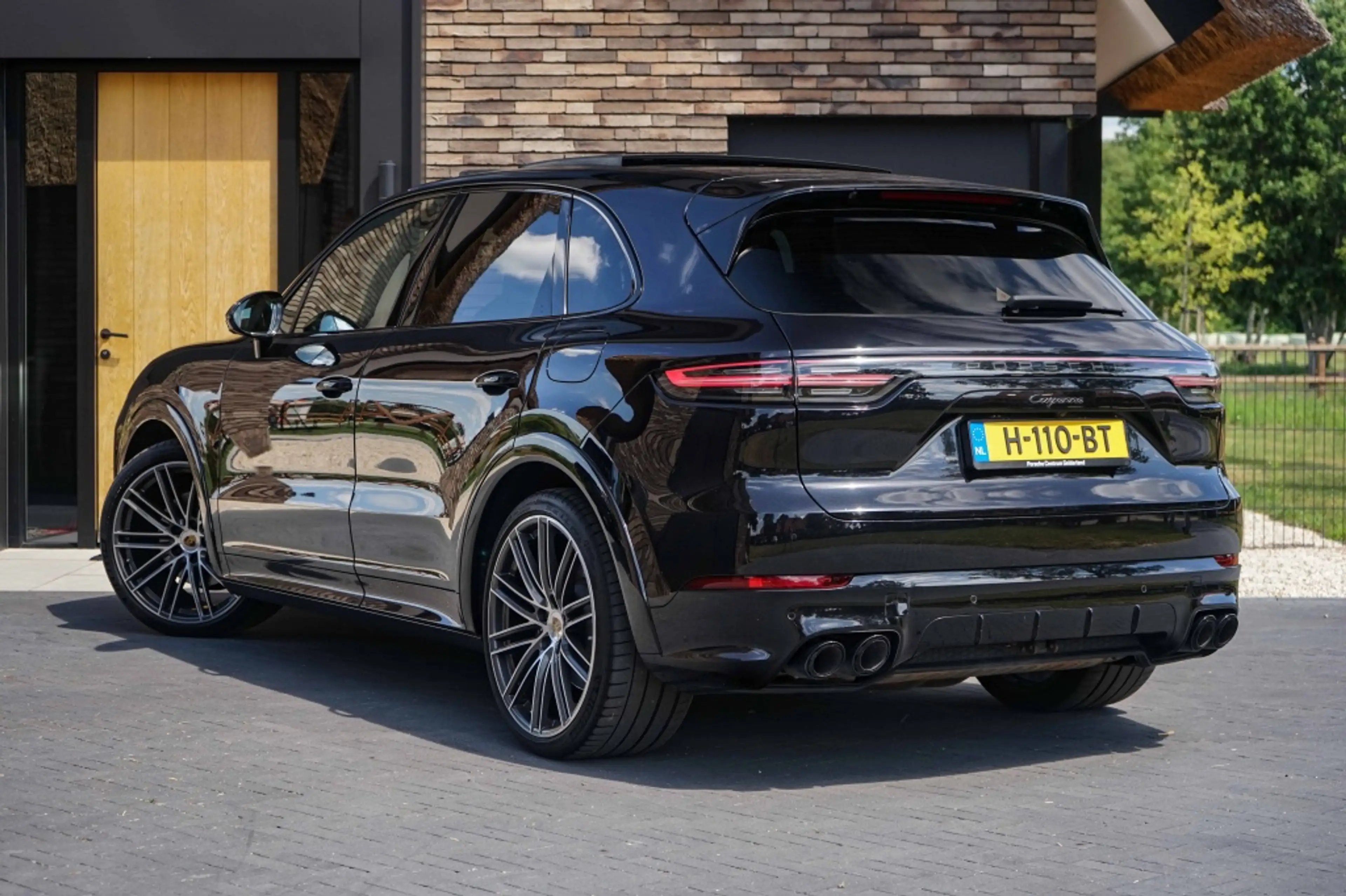 Porsche Cayenne 3.0 E-Hybrid V6 Pano/Bose/Sport-Chrono/360/trkhk — photo 3