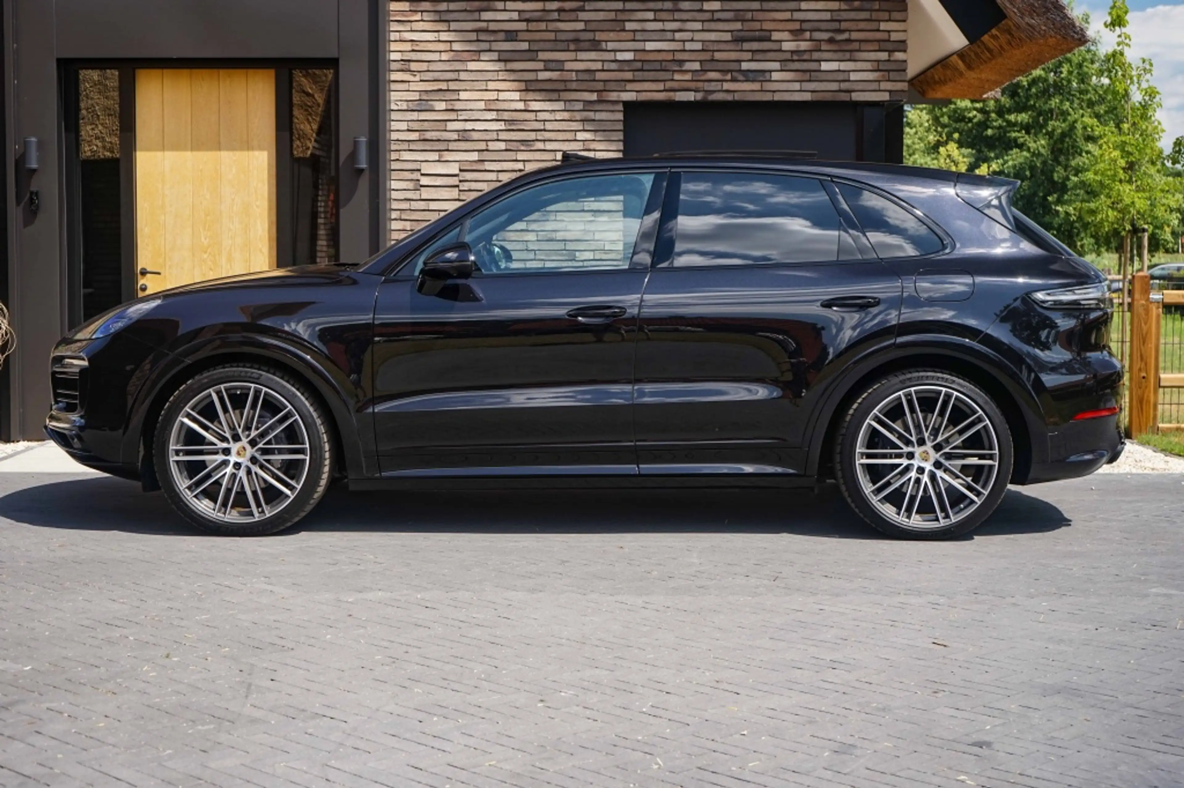 Porsche Cayenne 3.0 E-Hybrid V6 Pano/Bose/Sport-Chrono/360/trkhk — photo 6