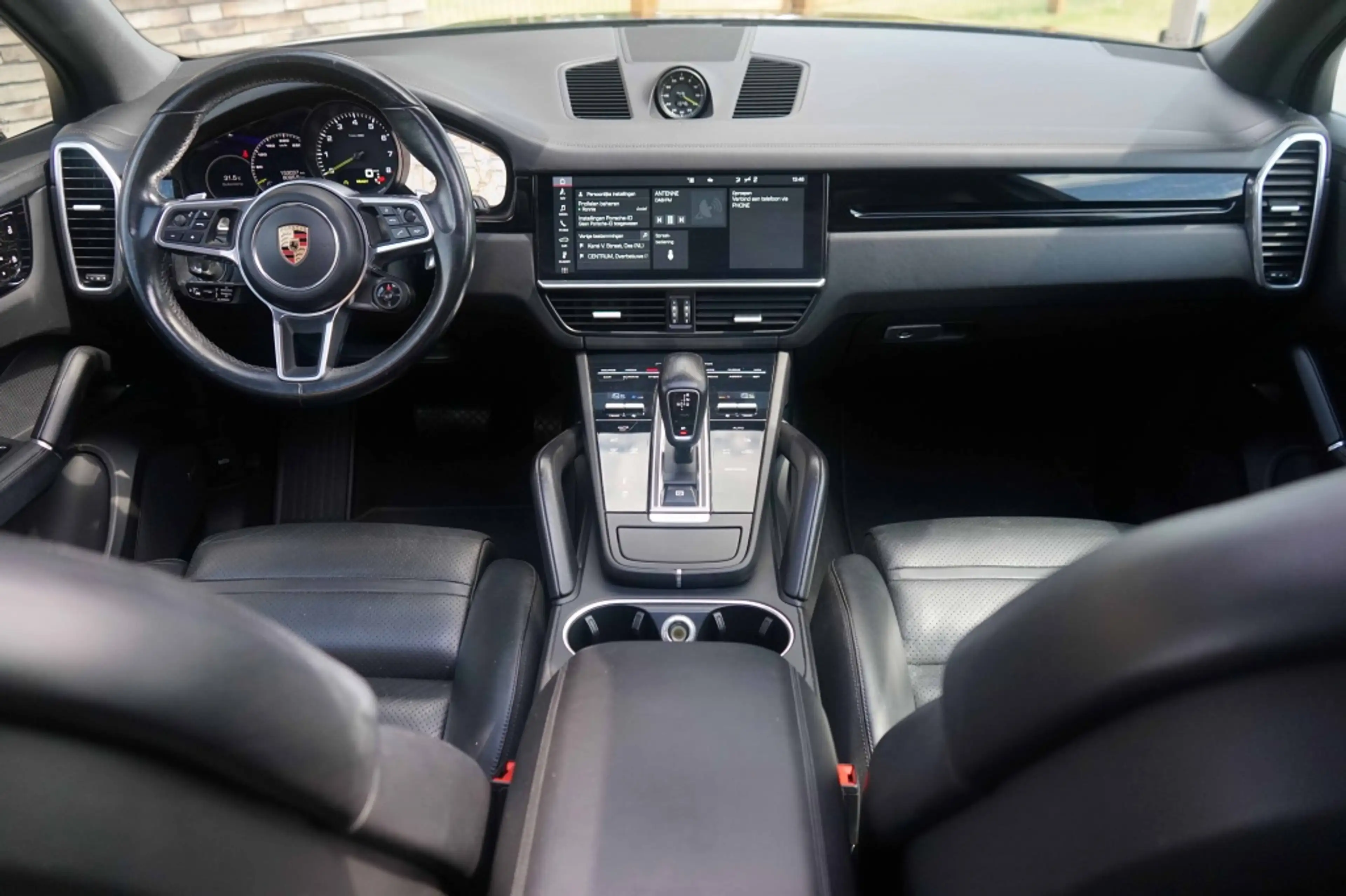 Porsche Cayenne 3.0 E-Hybrid V6 Pano/Bose/Sport-Chrono/360/trkhk — photo 15