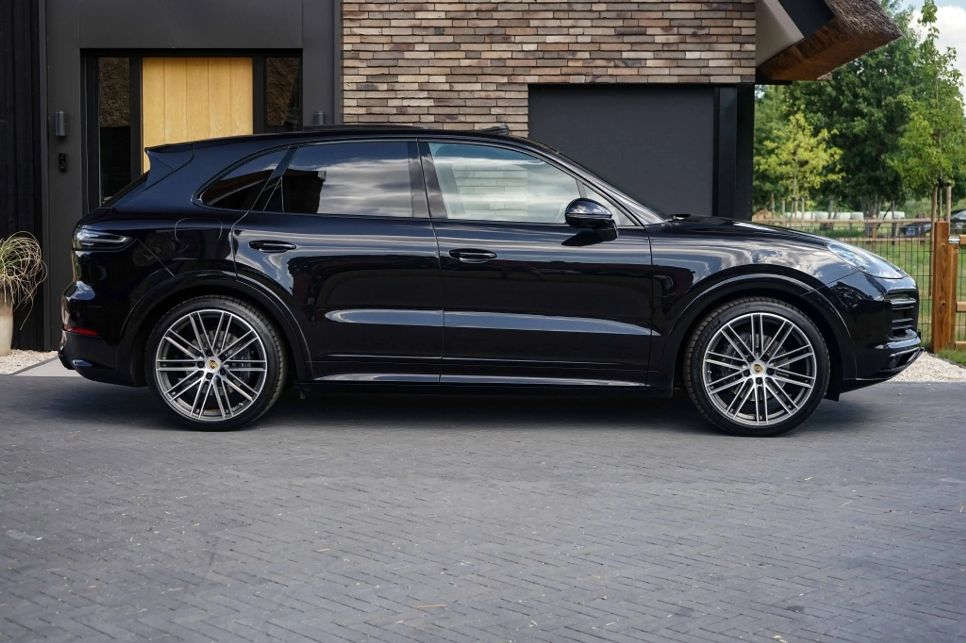 Porsche Cayenne 3.0 E-Hybrid V6 Pano/Bose/Sport-Chrono/360/trkhk — photo 5