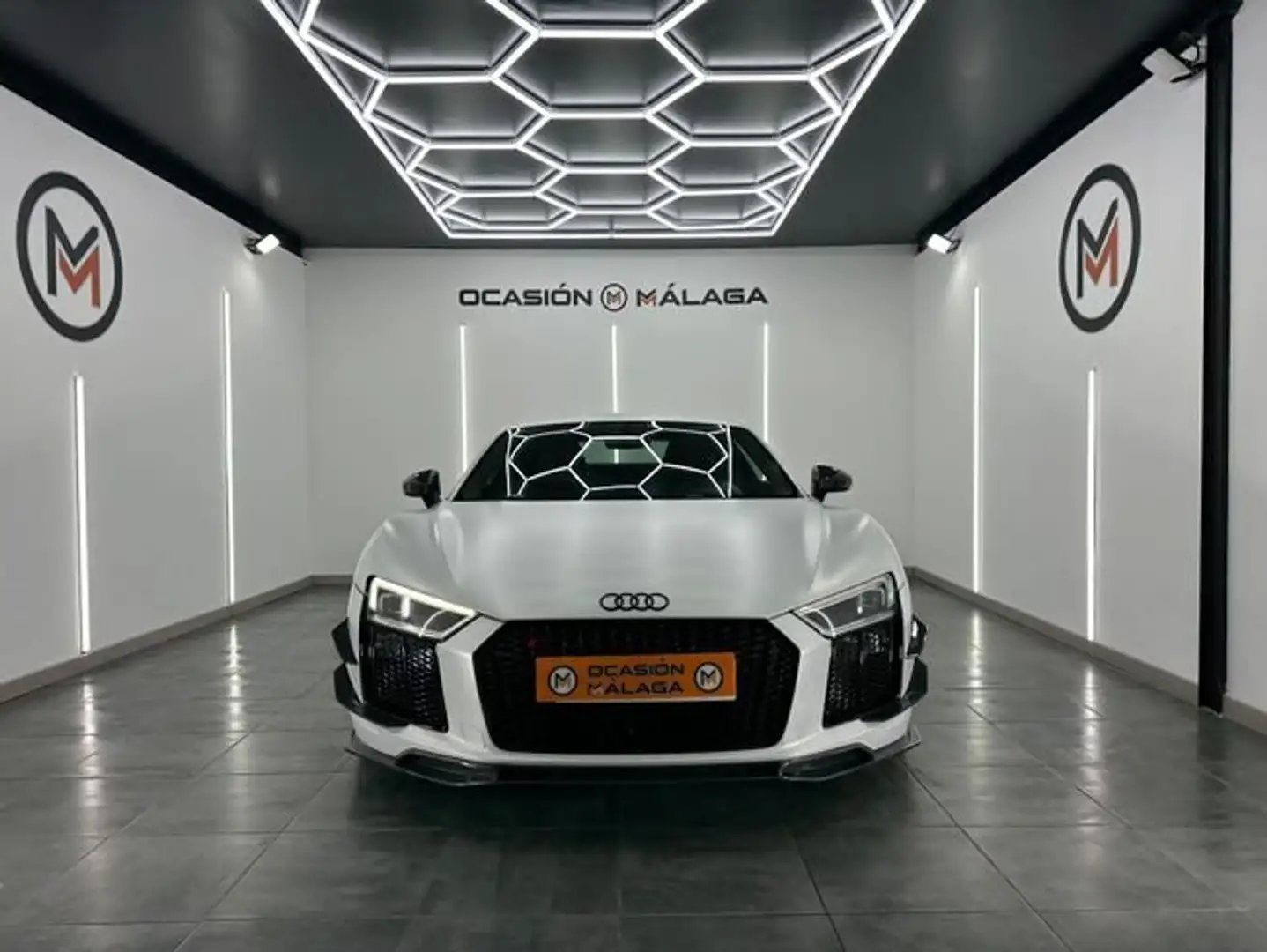 Audi R8 5.2 FSI V10 plus quattro S Tronic Blanc - 2