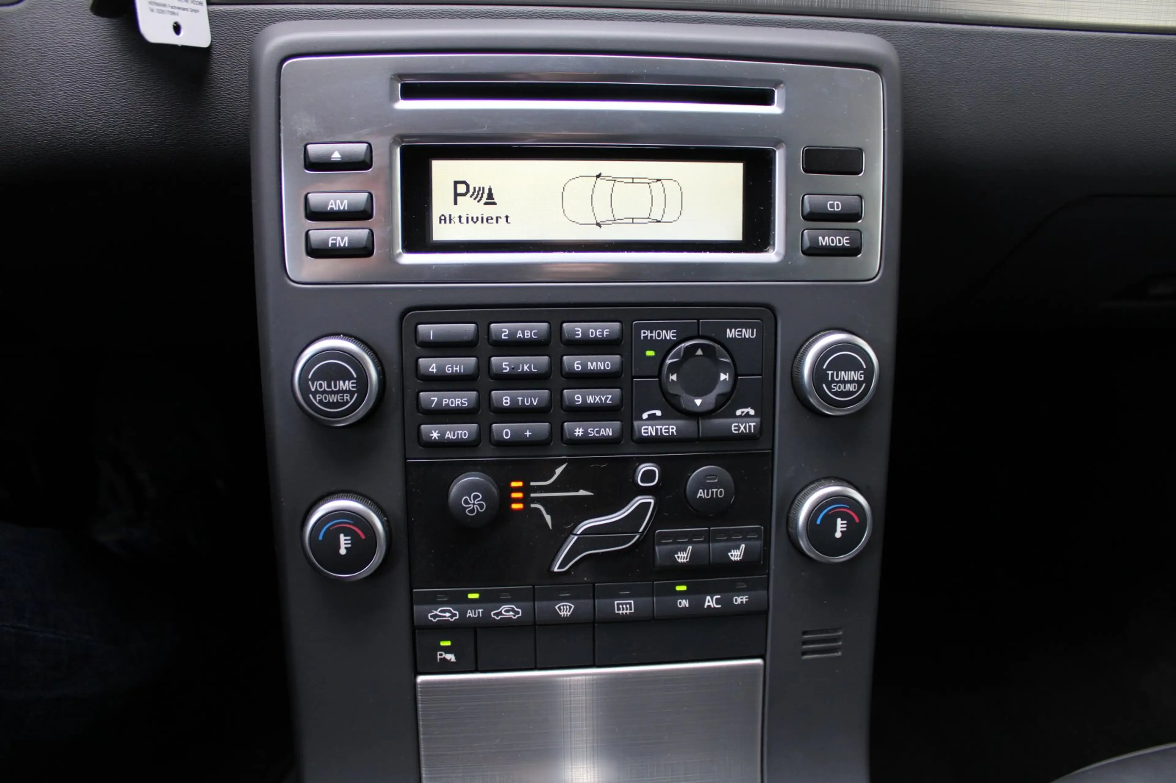 Volvo V70 2.0 Flexi Fuel Momentum BiXenon Navigation Leder A — photo 11