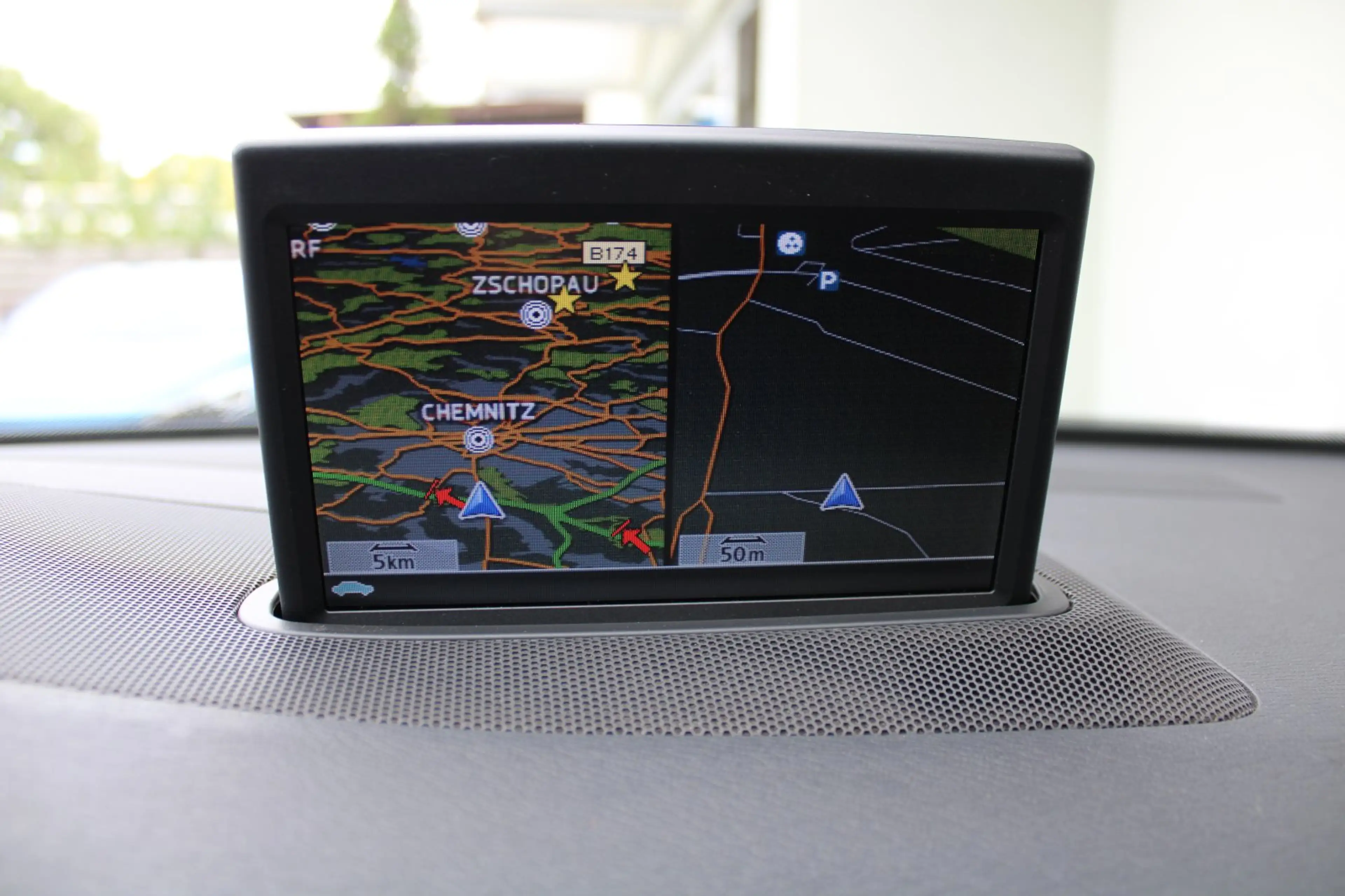 Volvo V70 2.0 Flexi Fuel Momentum BiXenon Navigation Leder A — photo 9