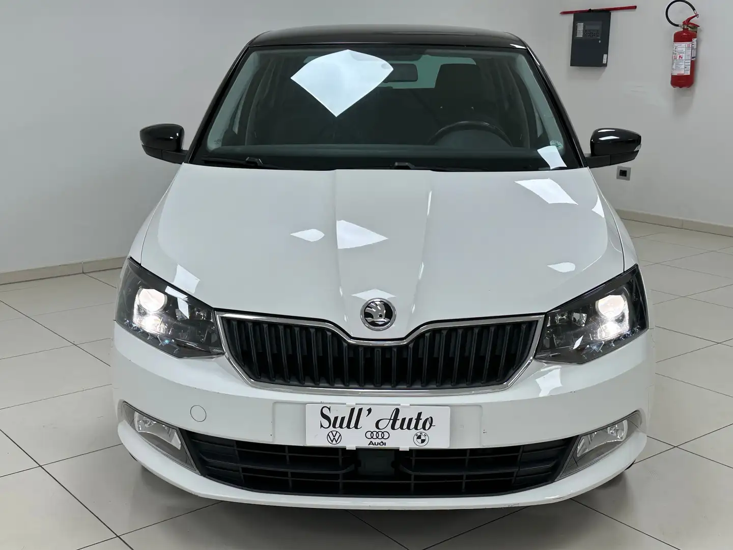 Skoda Fabia 1.0 mpi Twin Color Design Edition Argento 60cv Bianco - 2