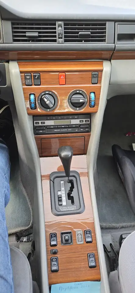 Mercedes-Benz 230, foto 5