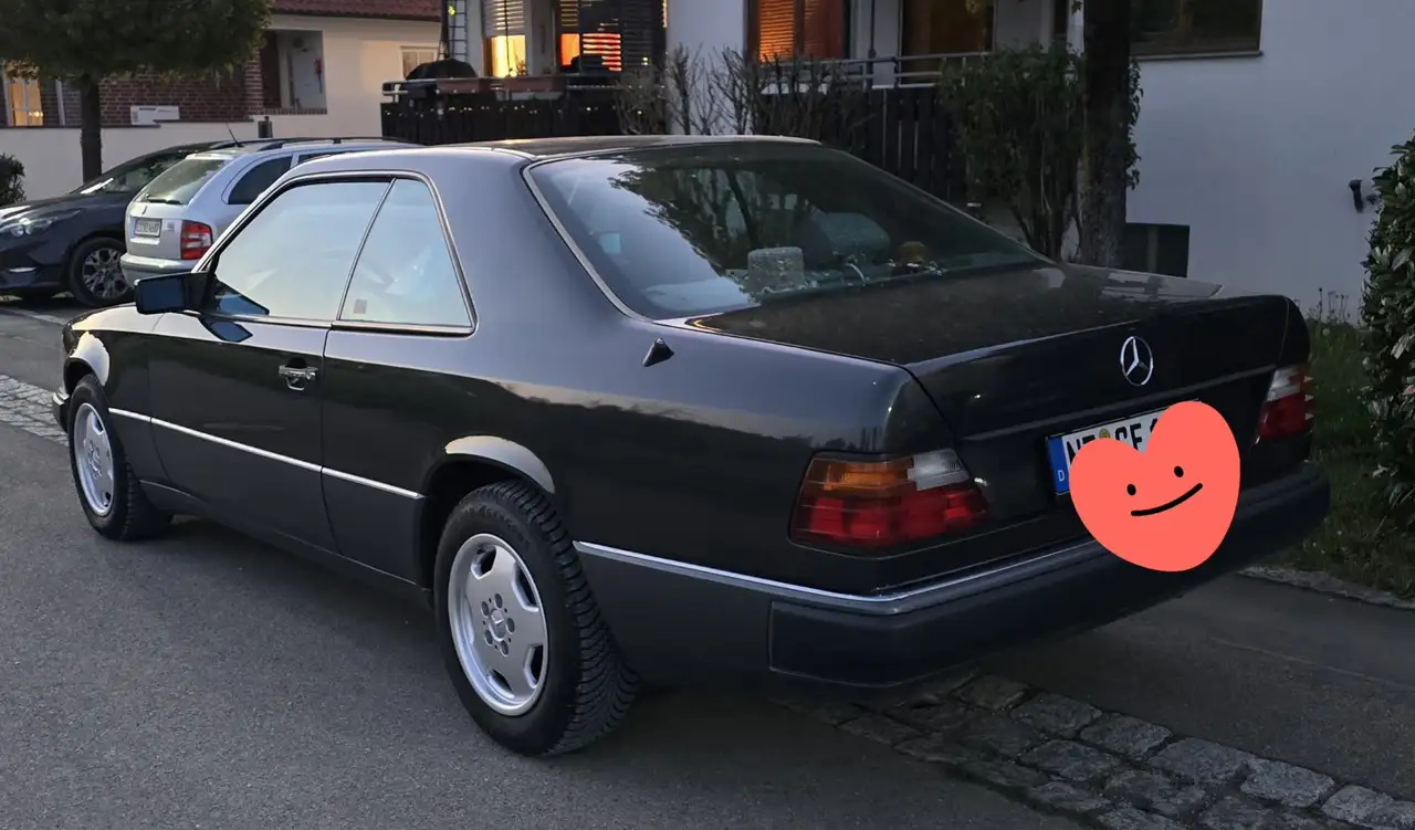 Mercedes-Benz 230, foto 3