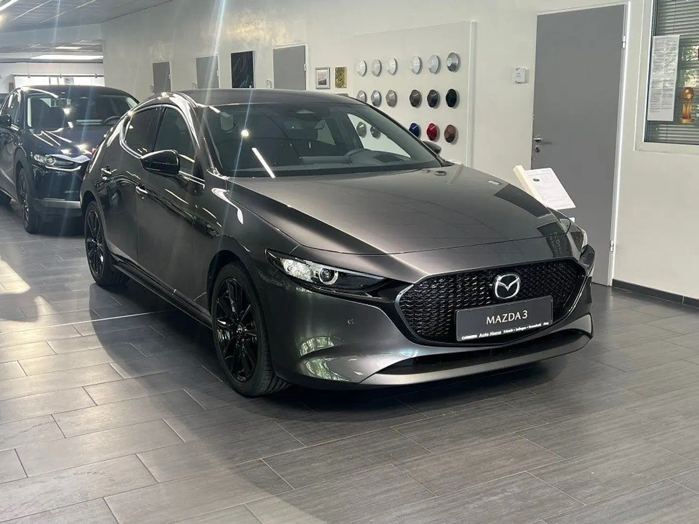 Mazda 3 2.5 140PS Homura Voll-LED RFK Alexa Apple CarP Grijs - 1