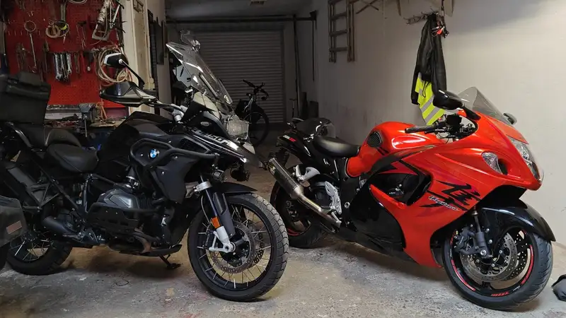 Suzuki Hayabusa - foto 2