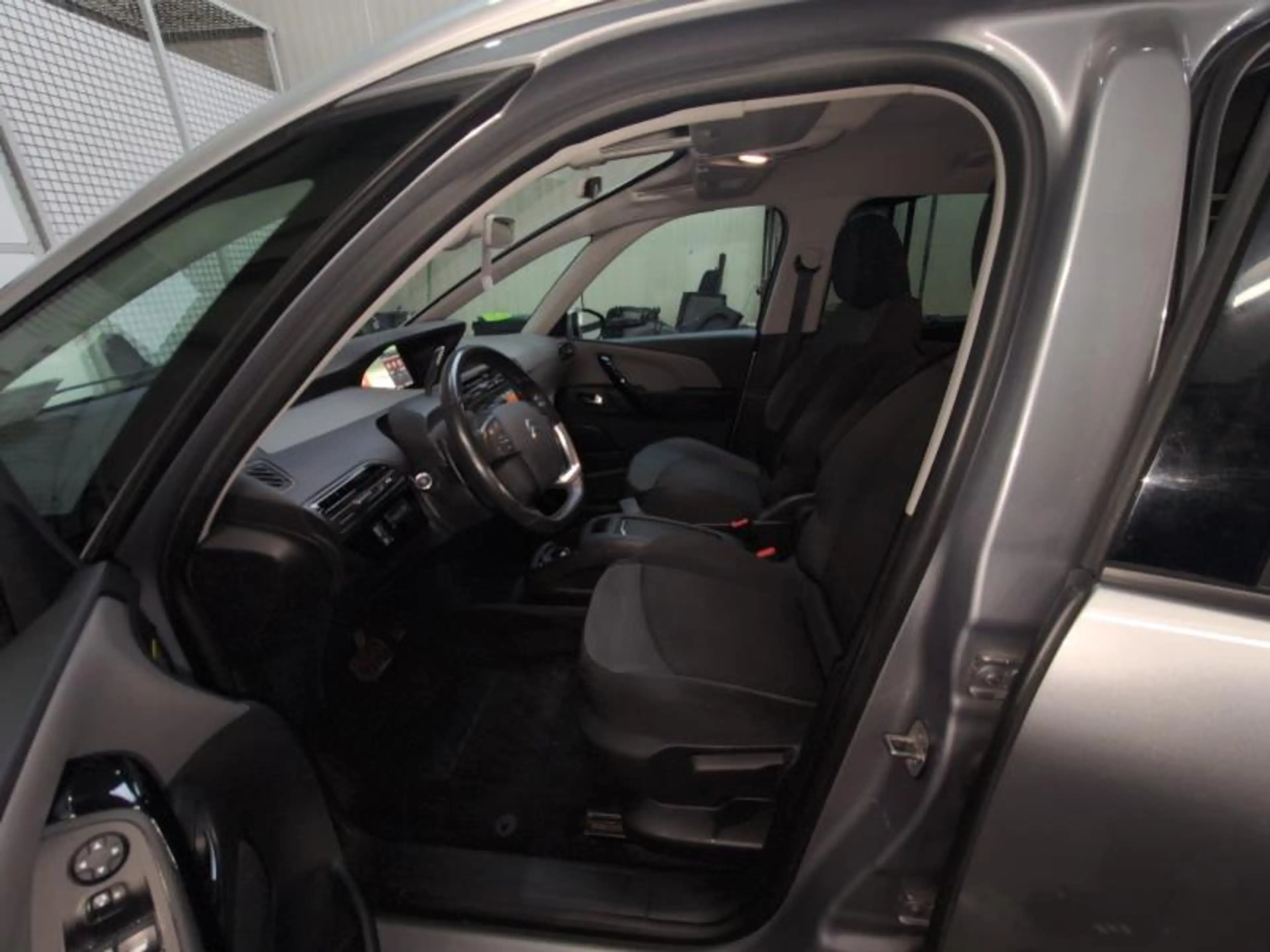Citroen Grand C4 Picasso 1.6HDi 116cv Gris 7pl. Automatic Airco GPS Radio — photo 7