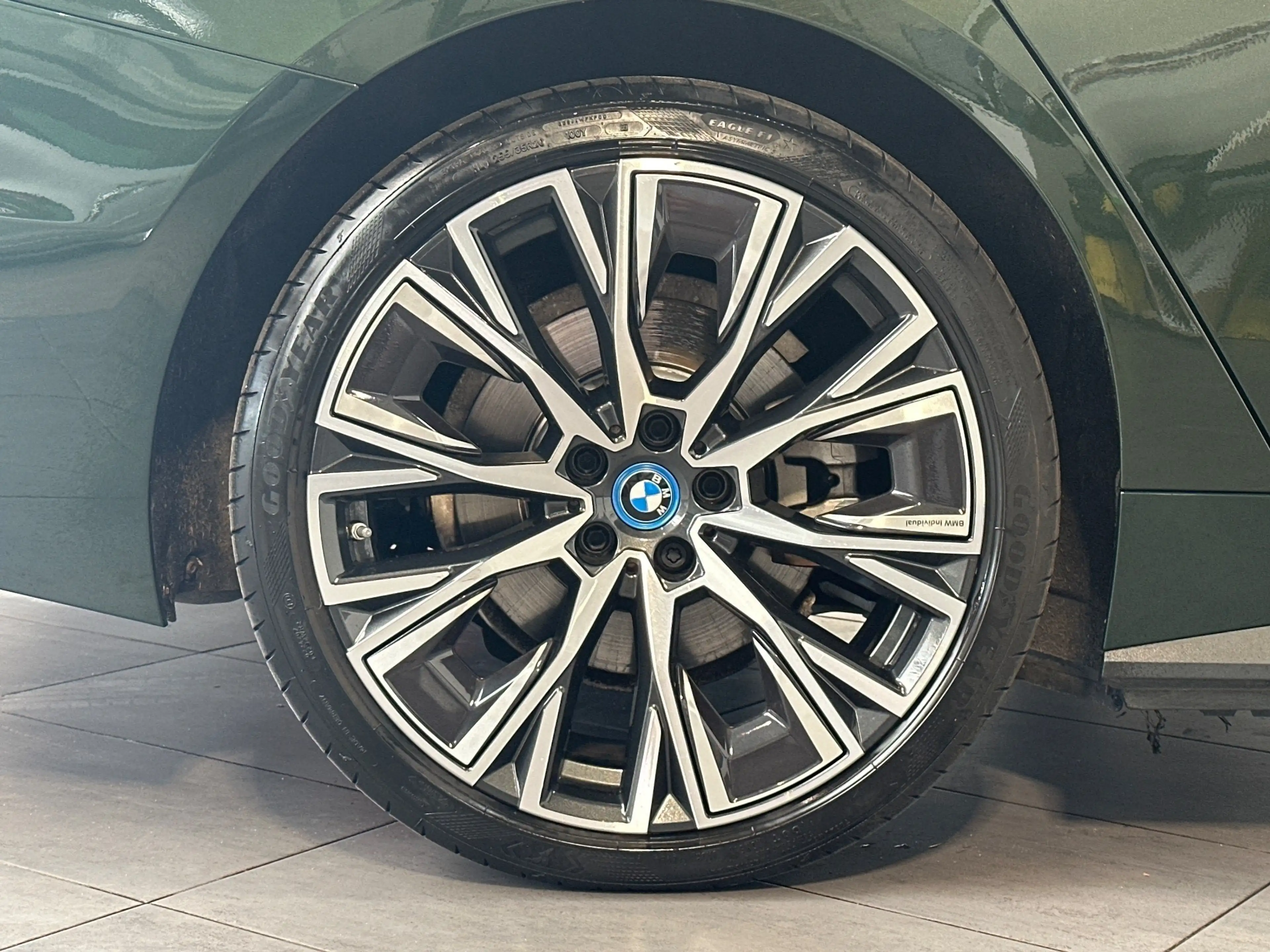 BMW i4 eDrive40 Gran Coupe M-Sport NAV+LED+KAM+20ZO+ACC — photo 3