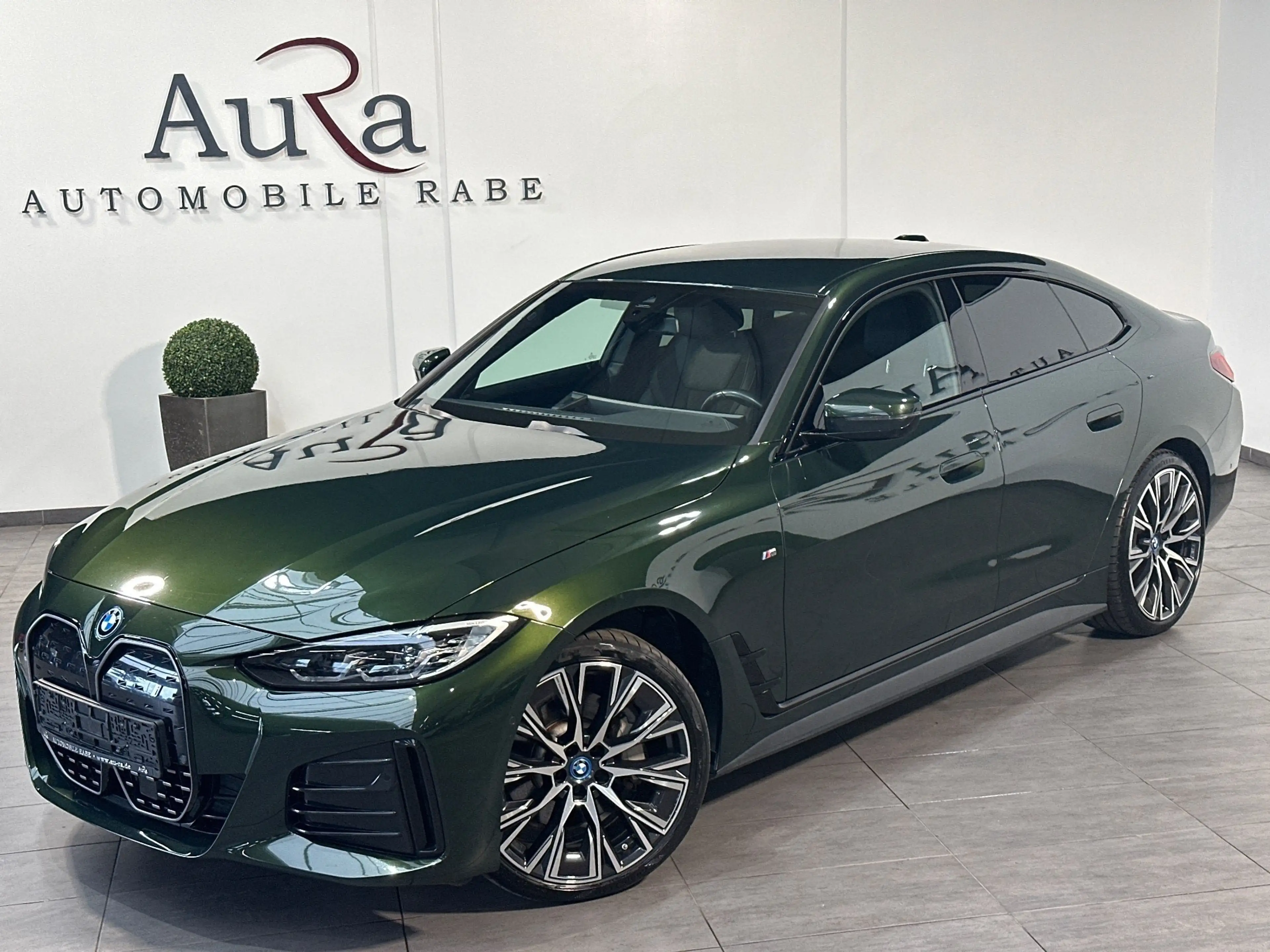 BMW i4 eDrive40 Gran Coupe M-Sport NAV+LED+KAM+20ZO+ACC — photo 2