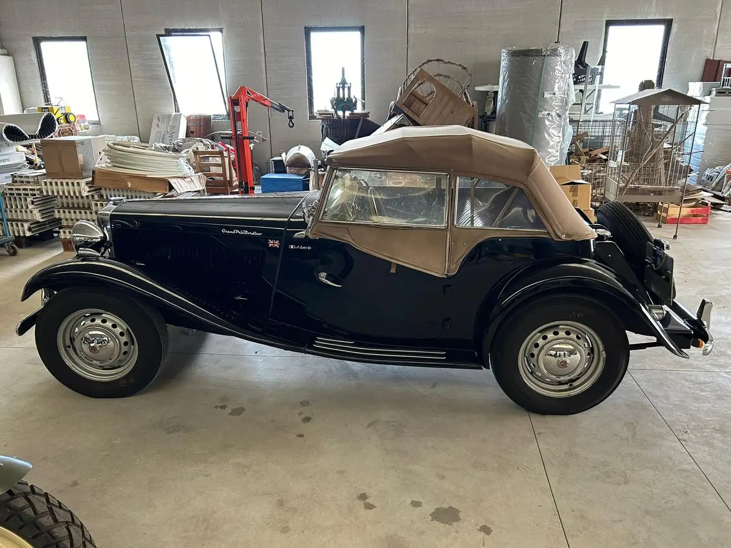 MG TD T -TYPE ROADSTER Negro - 2