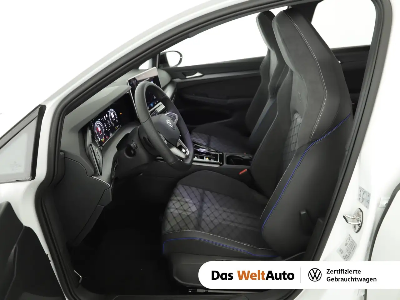 Volkswagen Golf Variant Sport mHeV DSG — photo 1 of 8