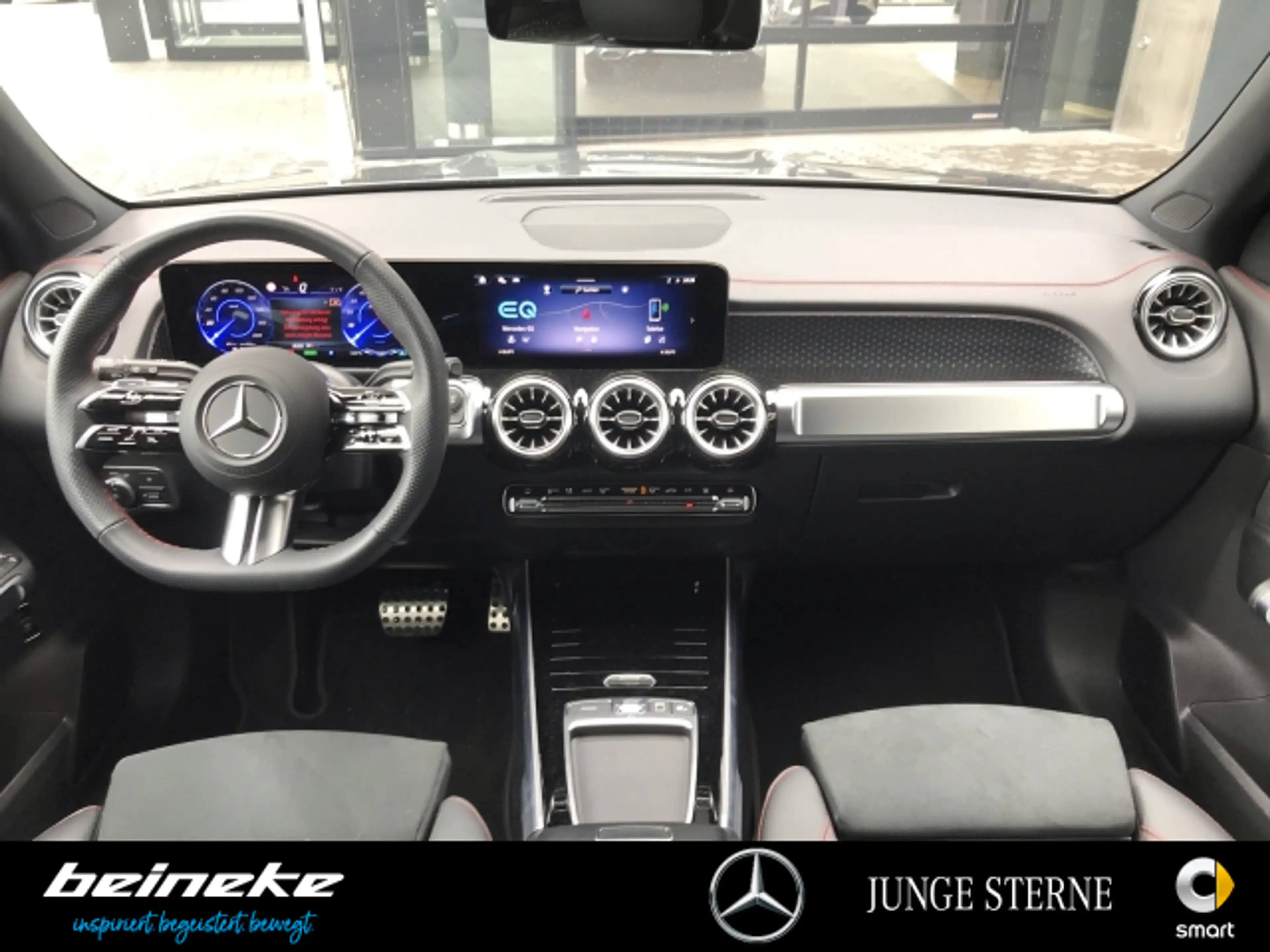 Mercedes-Benz EQB 350 EQB 350 4MATIC AMG plus Pano Night 360° Memory — photo 8